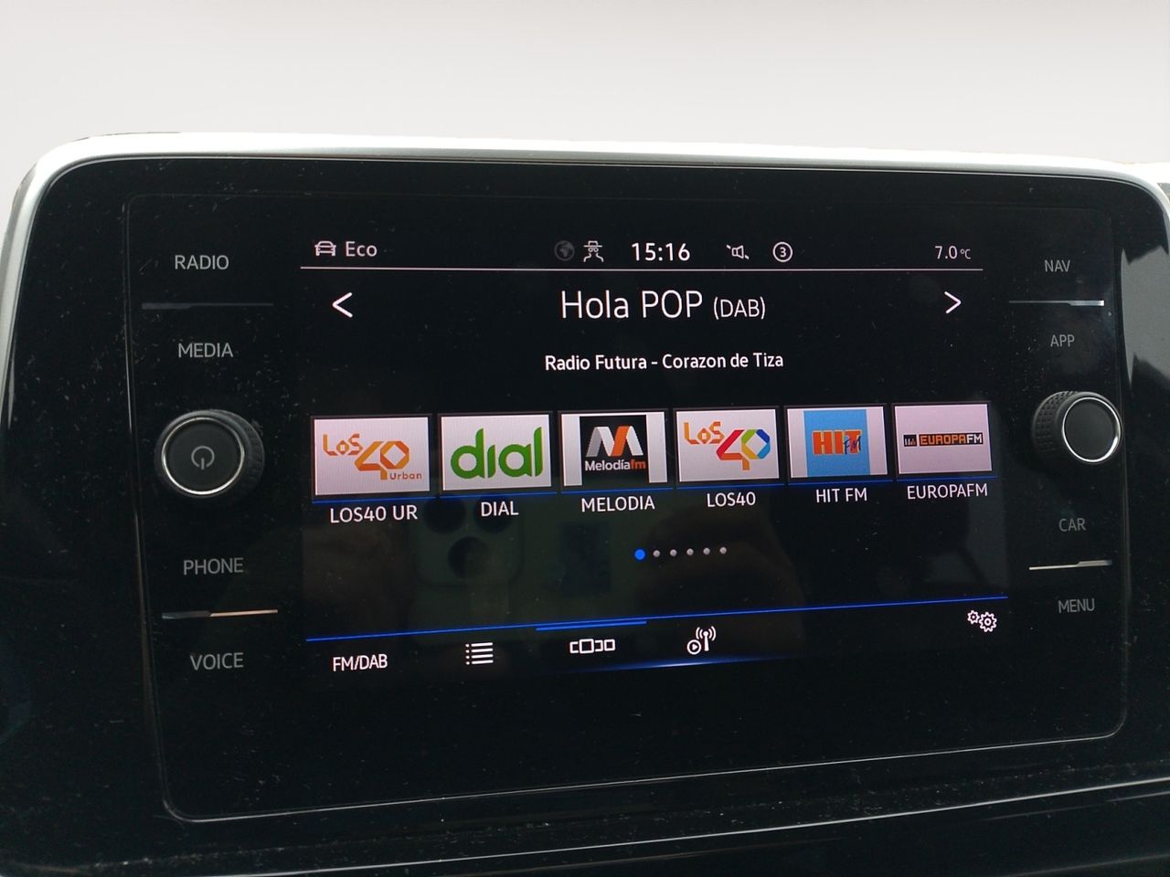 Volkswagen T-Roc R-Line - foto 15