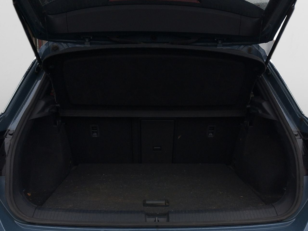 Volkswagen T-Roc R-Line - foto 11