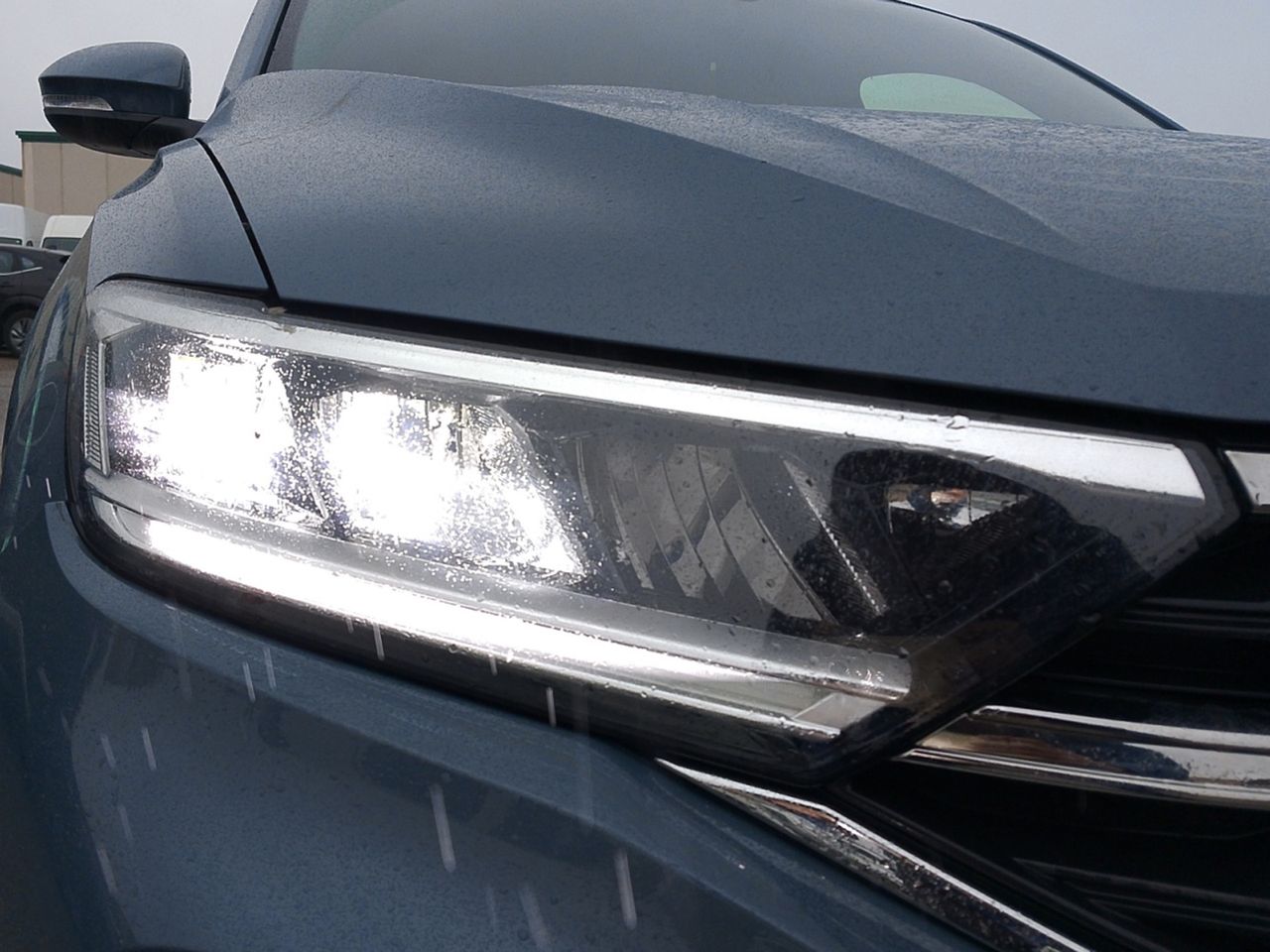 Volkswagen T-Roc R-Line - foto 20