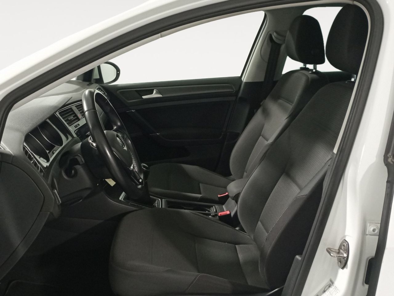 Volkswagen Golf Advance - foto 9