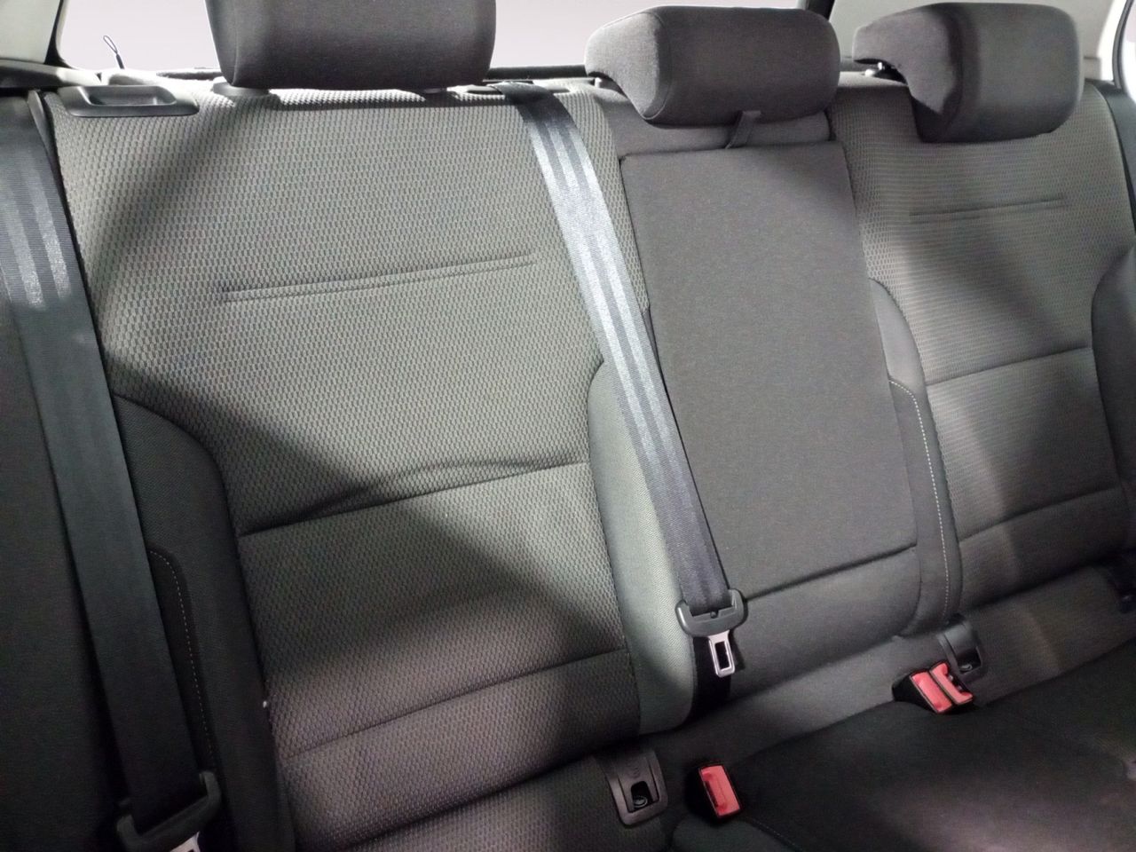 Volkswagen Golf Advance - foto 10