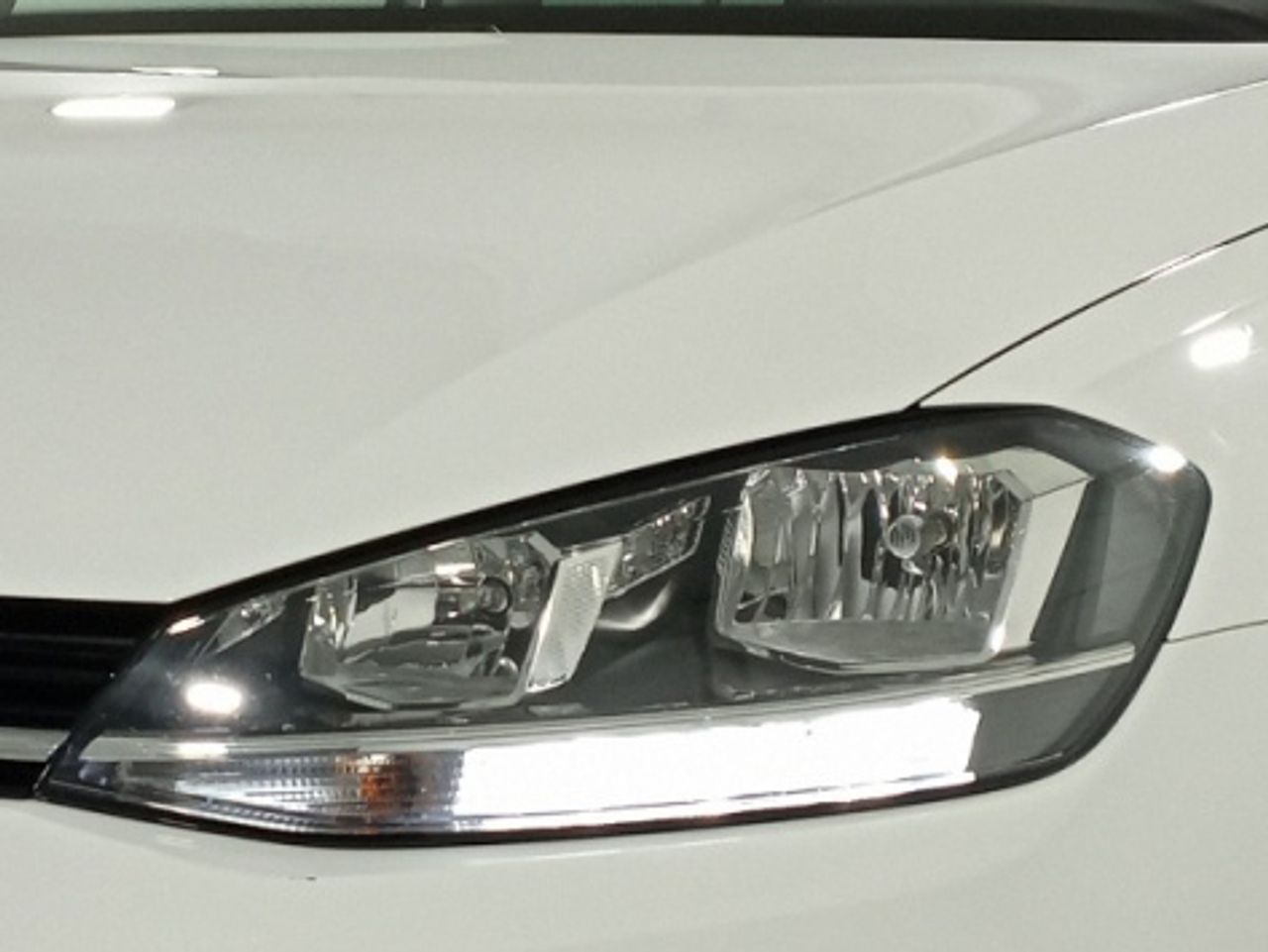 Volkswagen Golf Advance - foto 20