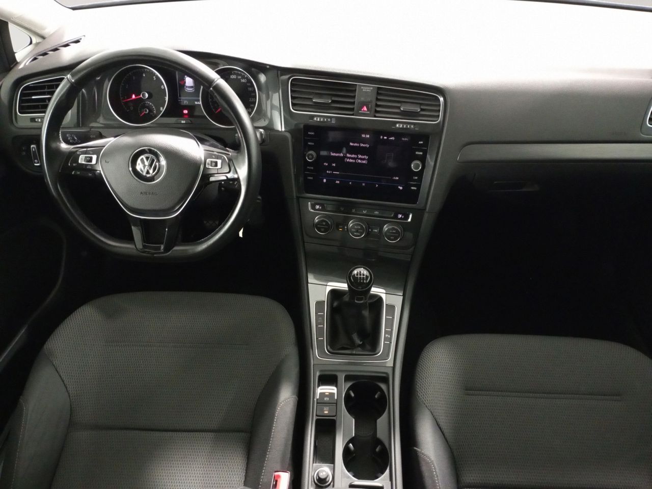 Volkswagen Golf Advance - foto 7