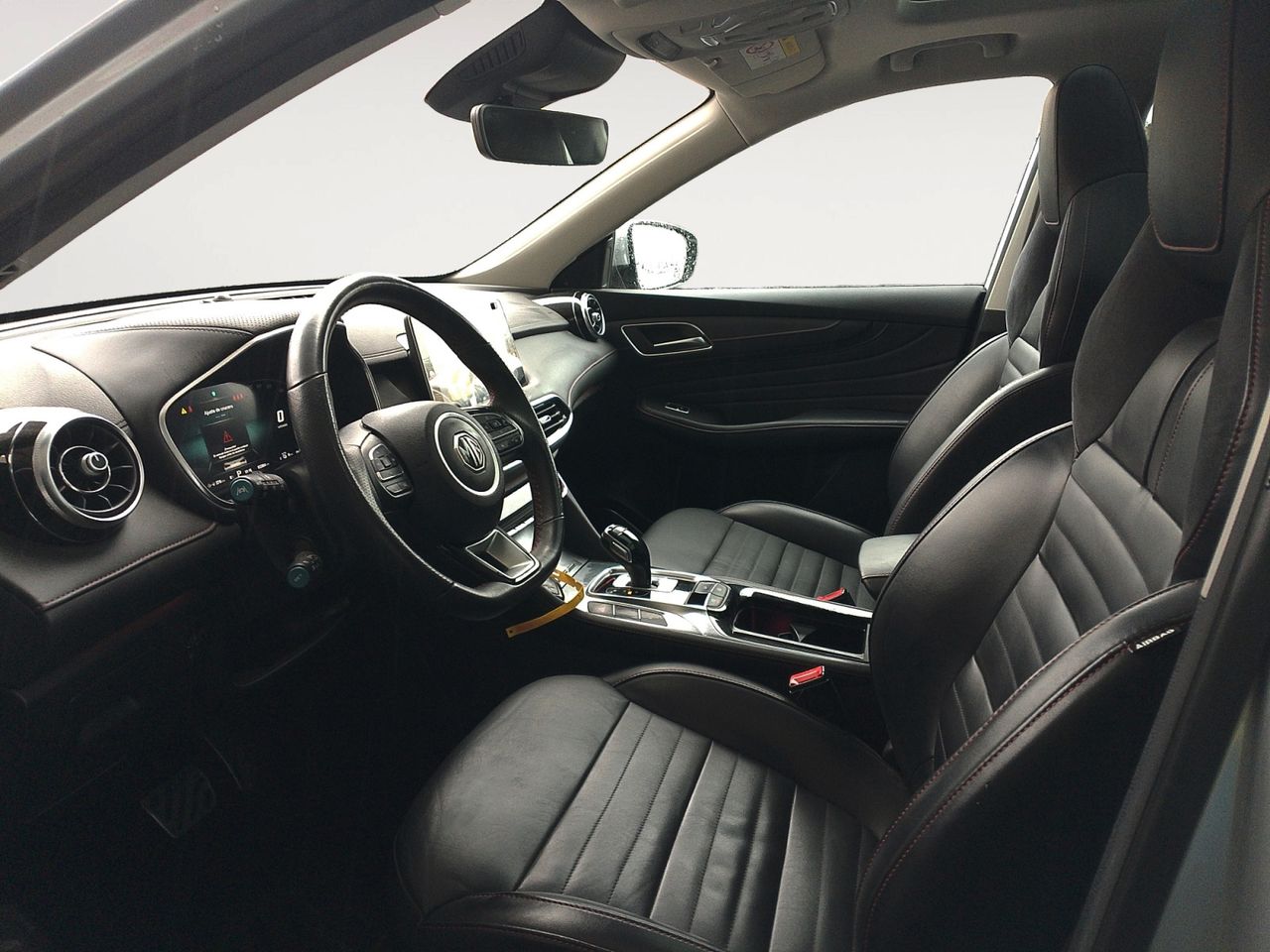 MG eHS Luxury PHEV - foto 9