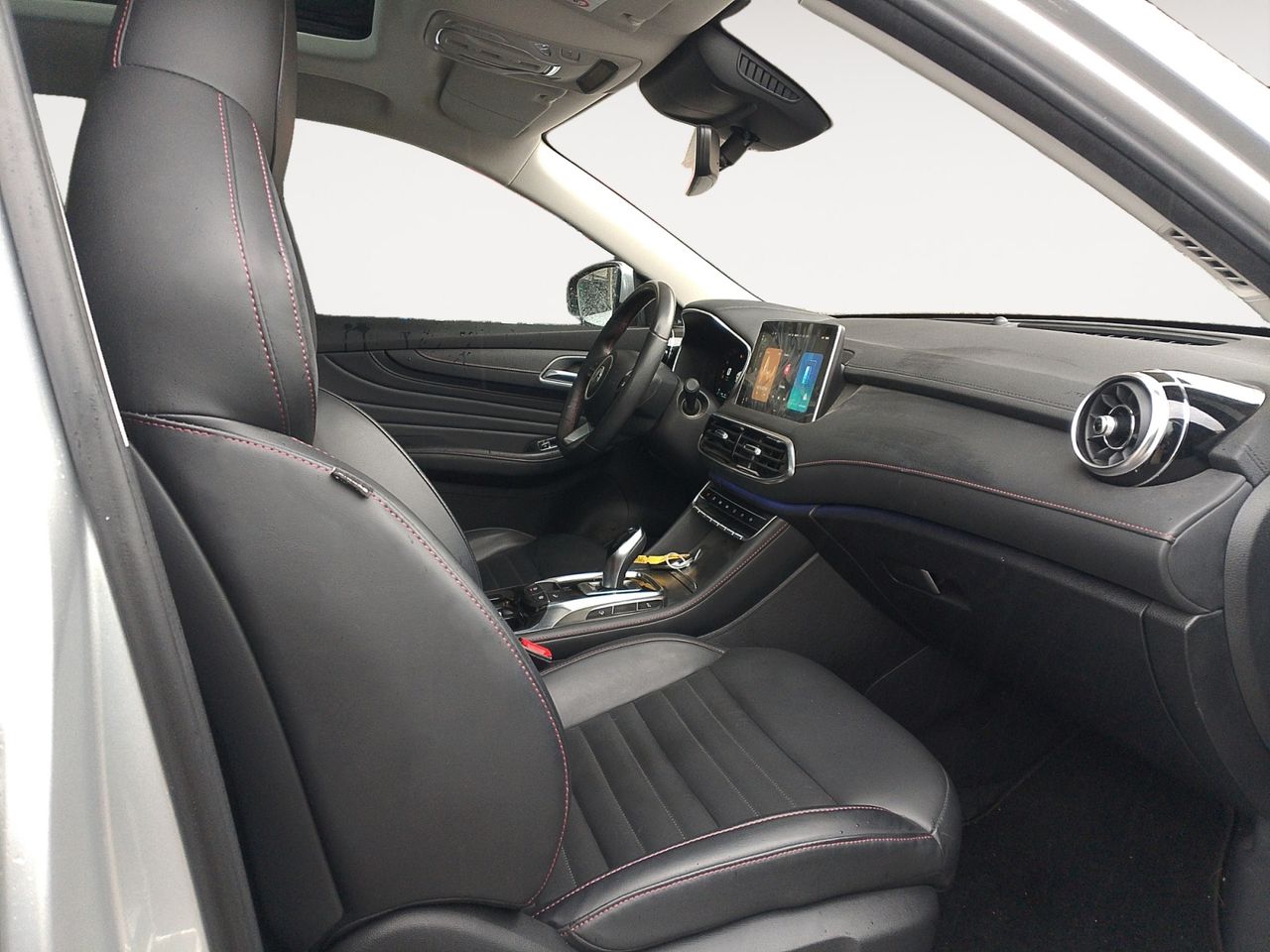 MG eHS Luxury PHEV - foto 11