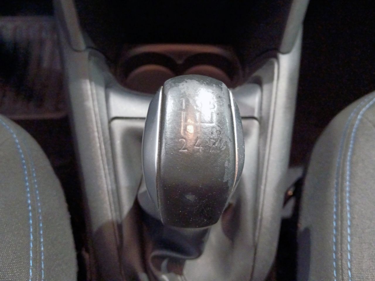 Peugeot 208 Signature - foto 13