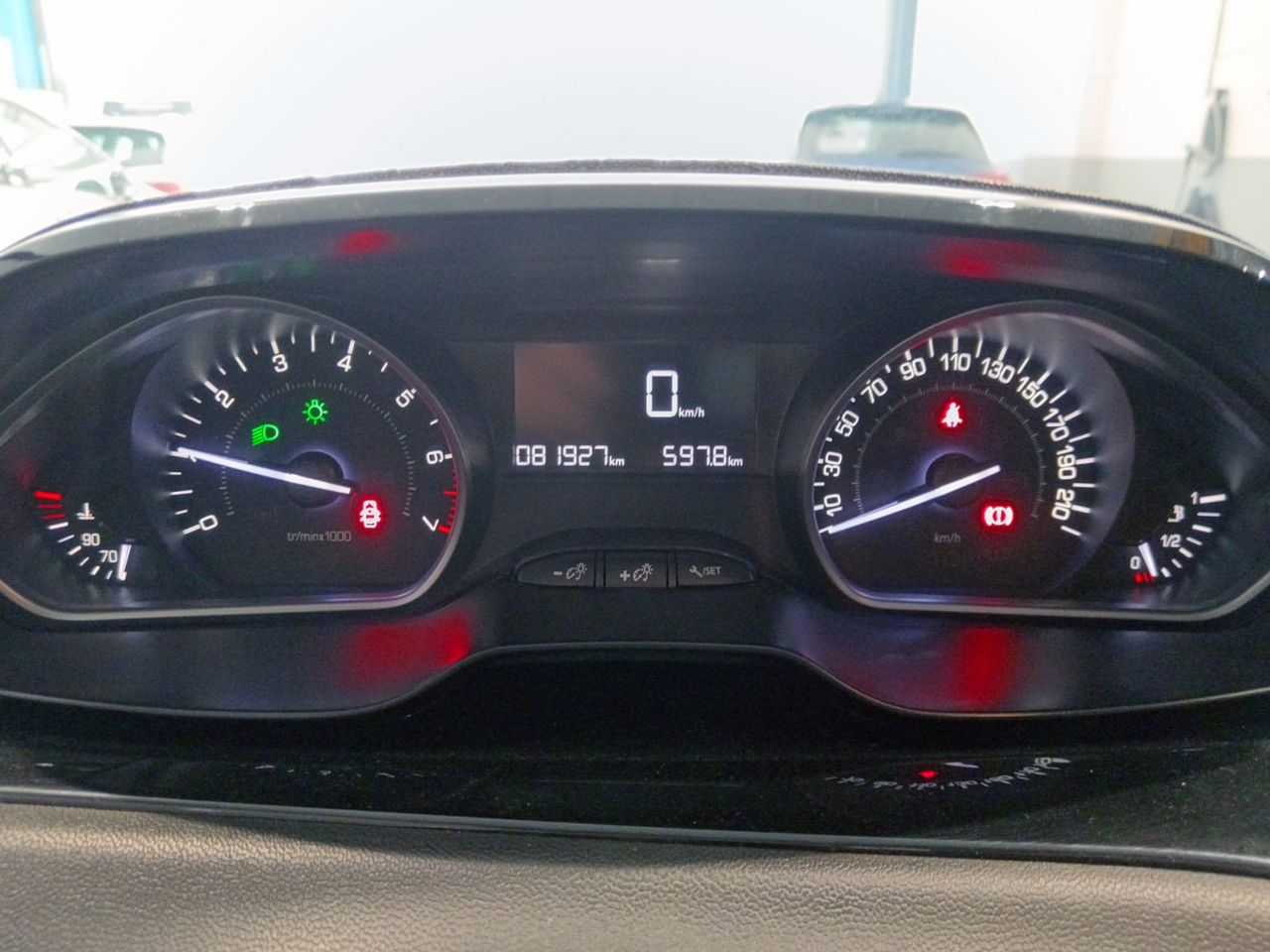 Peugeot 208 Signature - foto 14