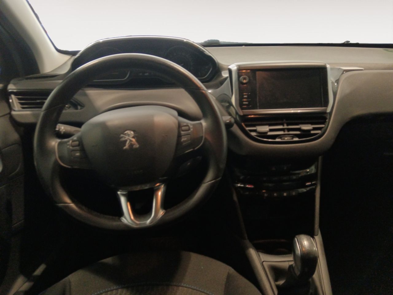 Peugeot 208 Signature - foto 7