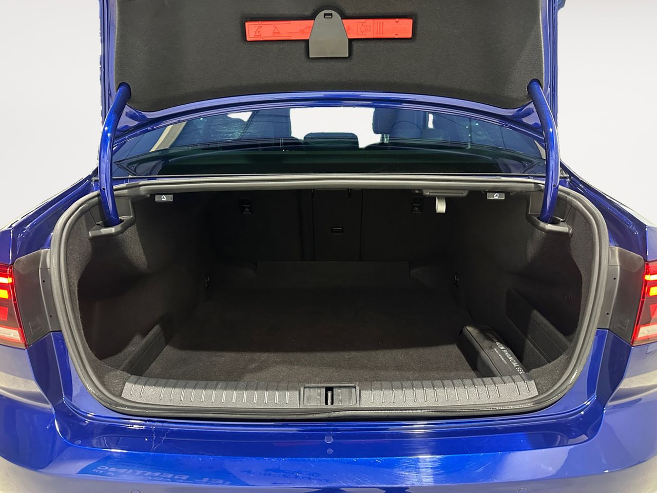 Volkswagen Passat R-Line - foto 11