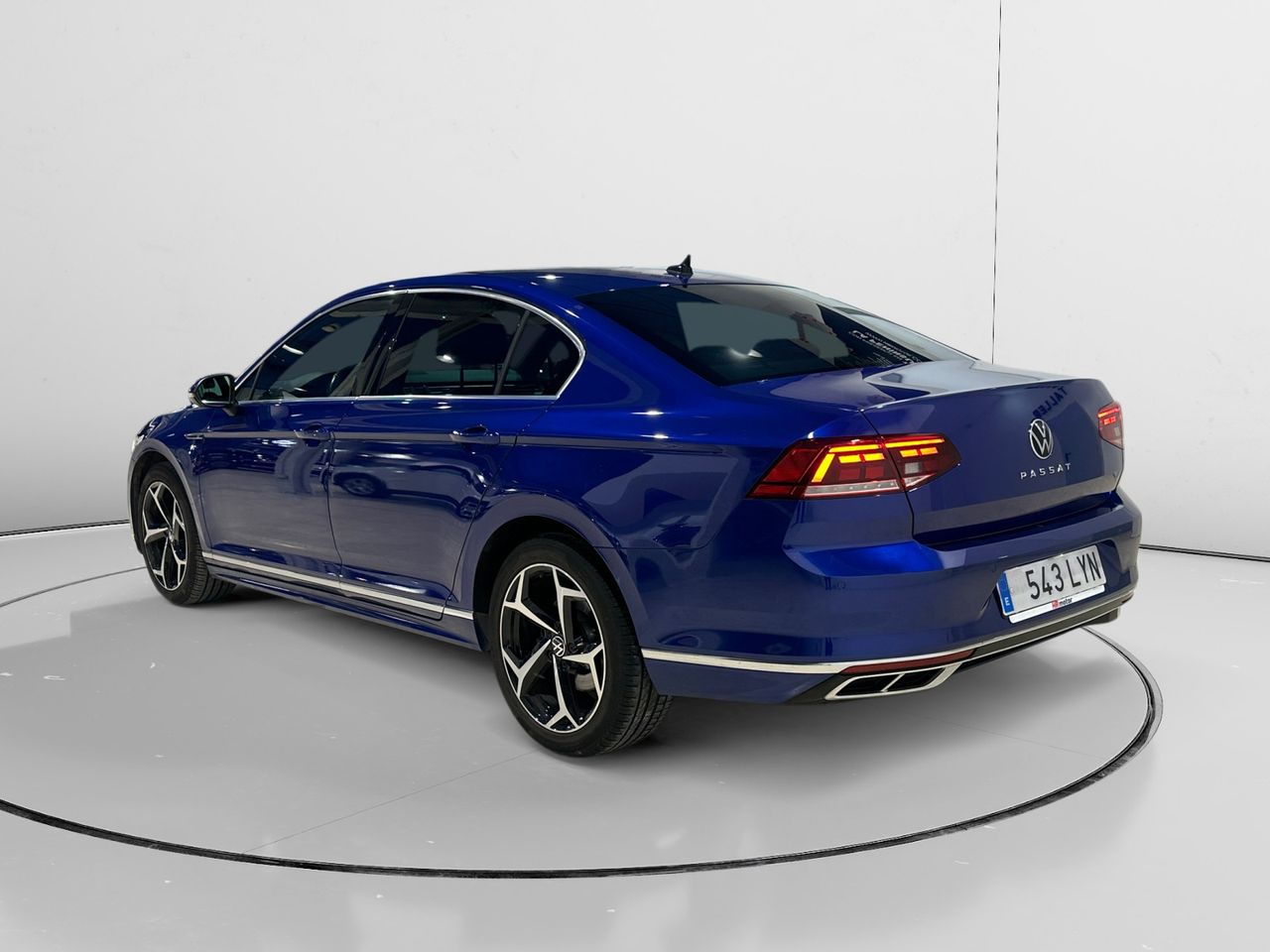 Volkswagen Passat R-Line - foto 4