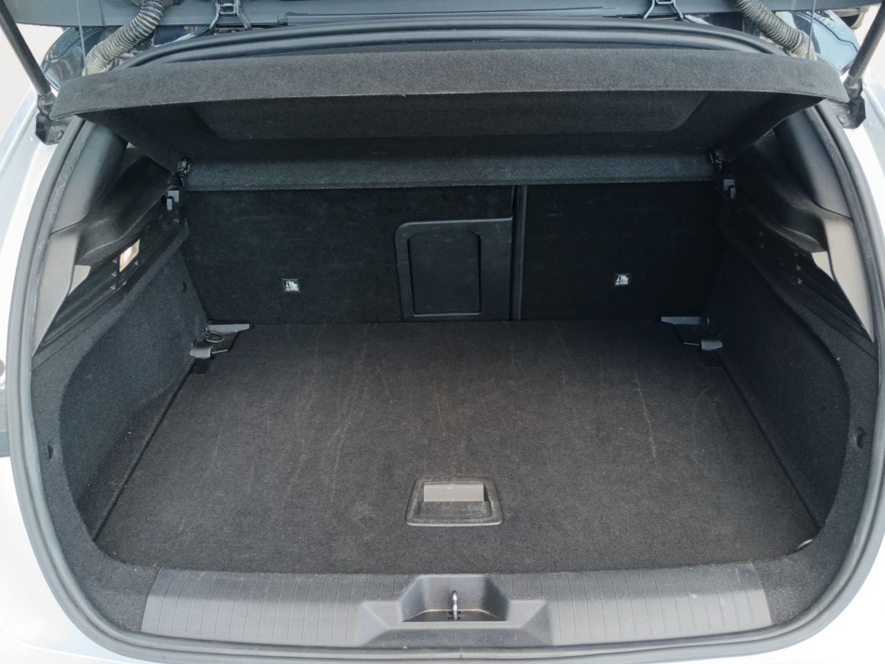 Opel Astra GS Line - foto 11