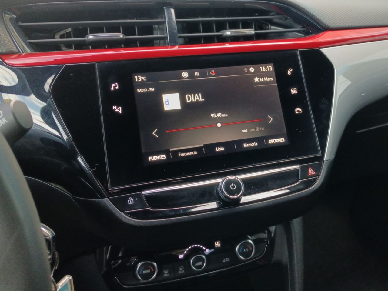 Opel Corsa GS Line - foto 14