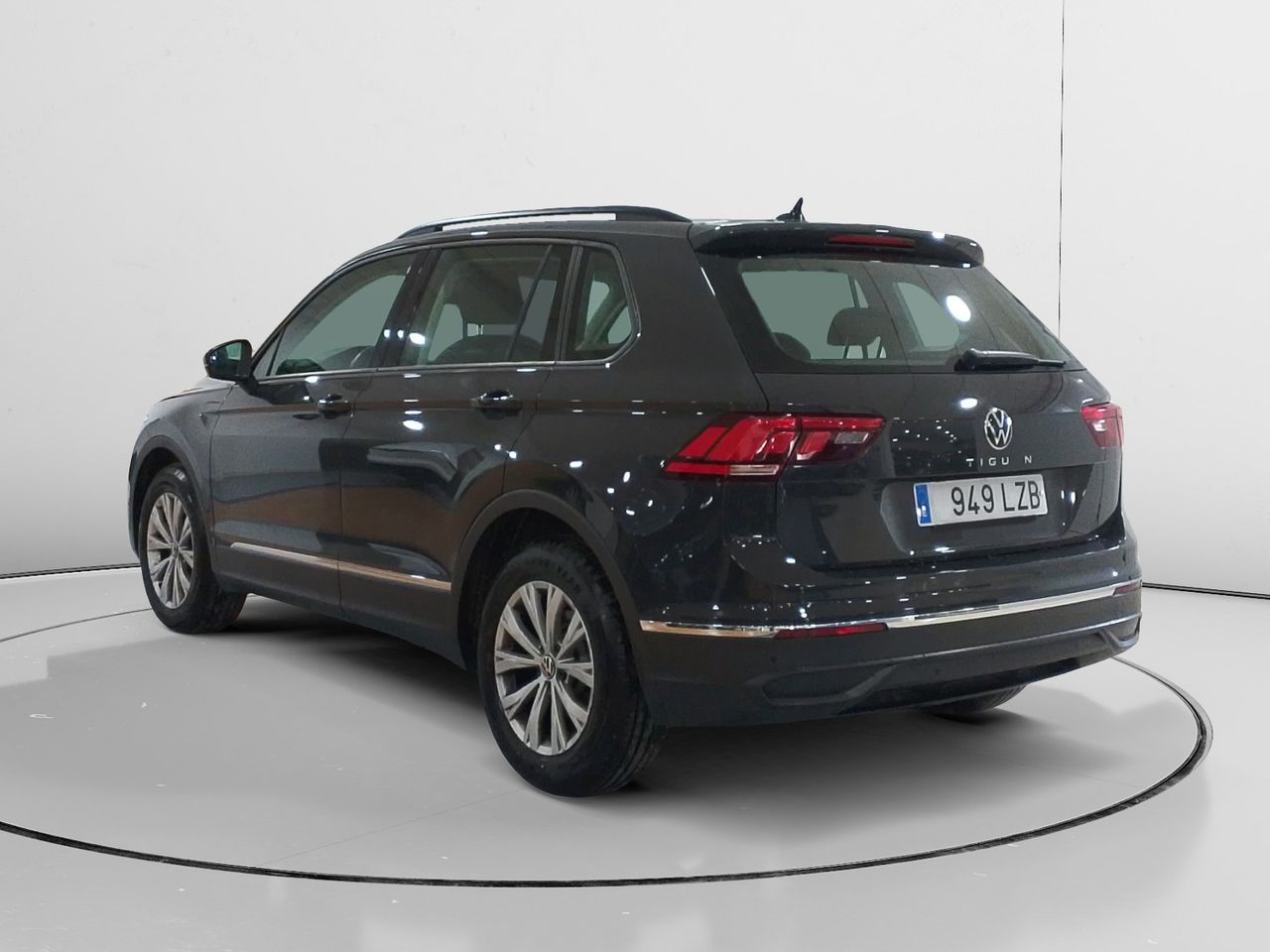 Volkswagen Tiguan 2.0 TDI - foto 4