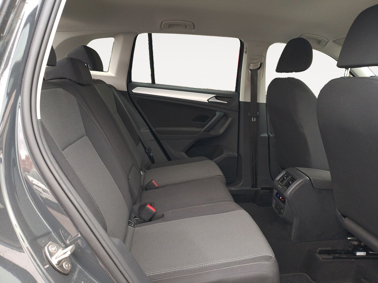 Volkswagen Tiguan 2.0 TDI - foto 10