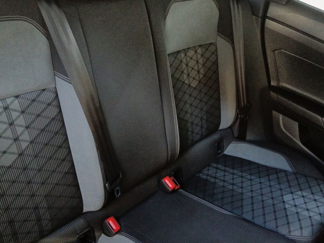 Volkswagen Taigo R-Line - foto 9