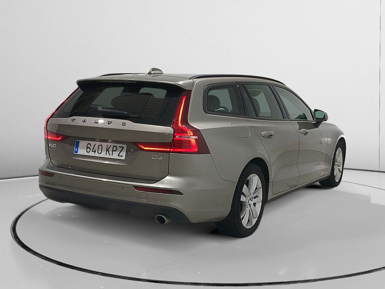 Volvo V60 Momentum