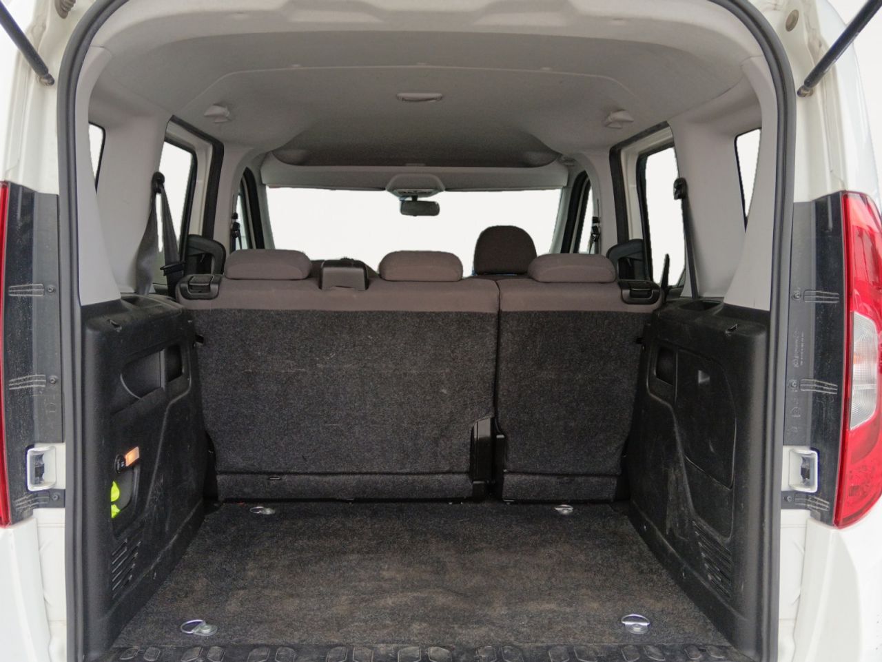 Fiat Doblò Trekking - foto 11