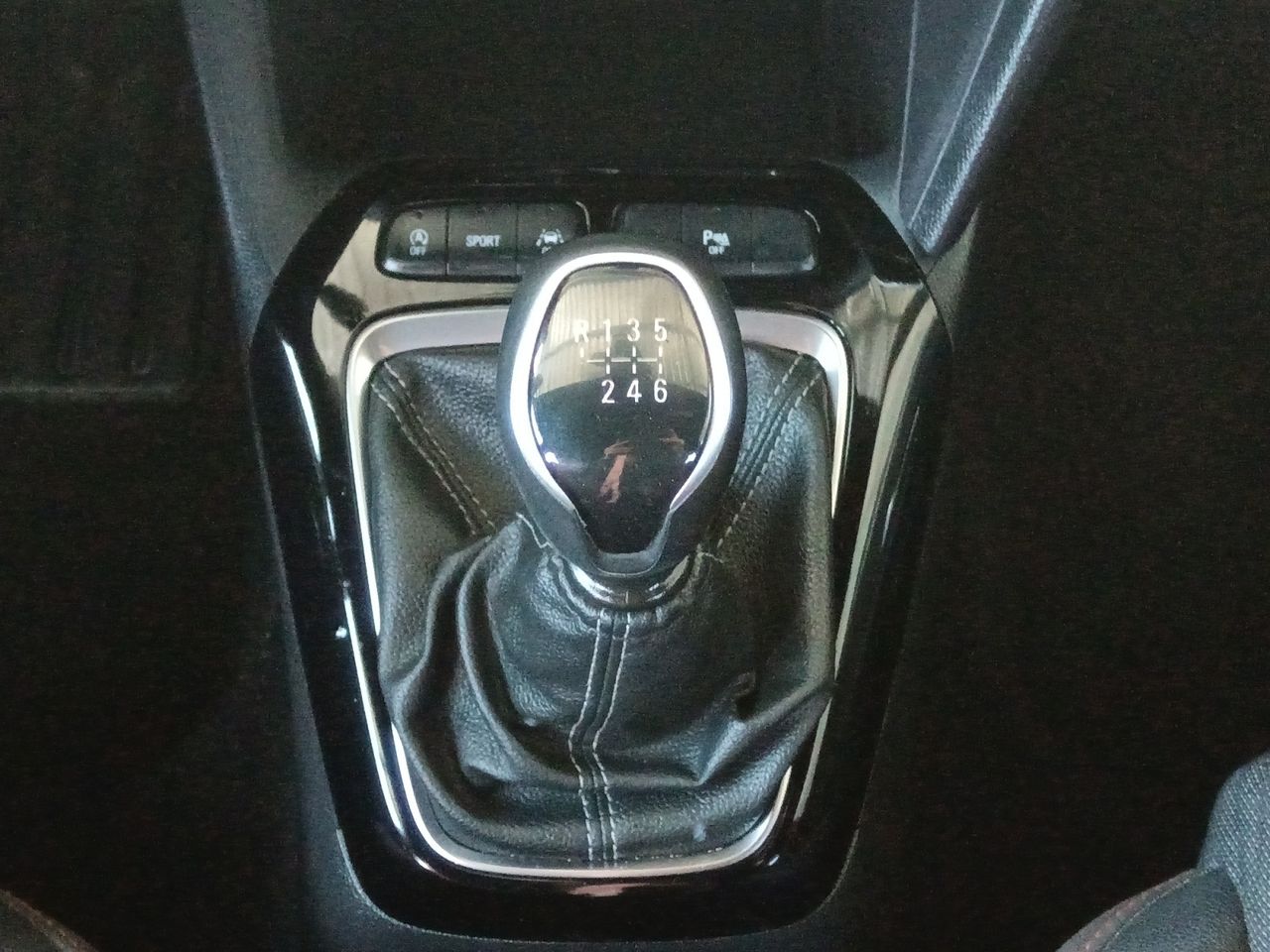 Opel Corsa GS Line - foto 11