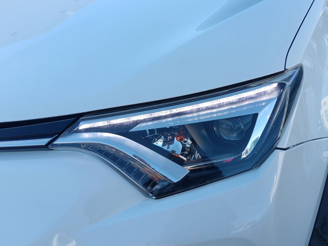 Toyota Rav4 Feel! Hybrid - foto 22