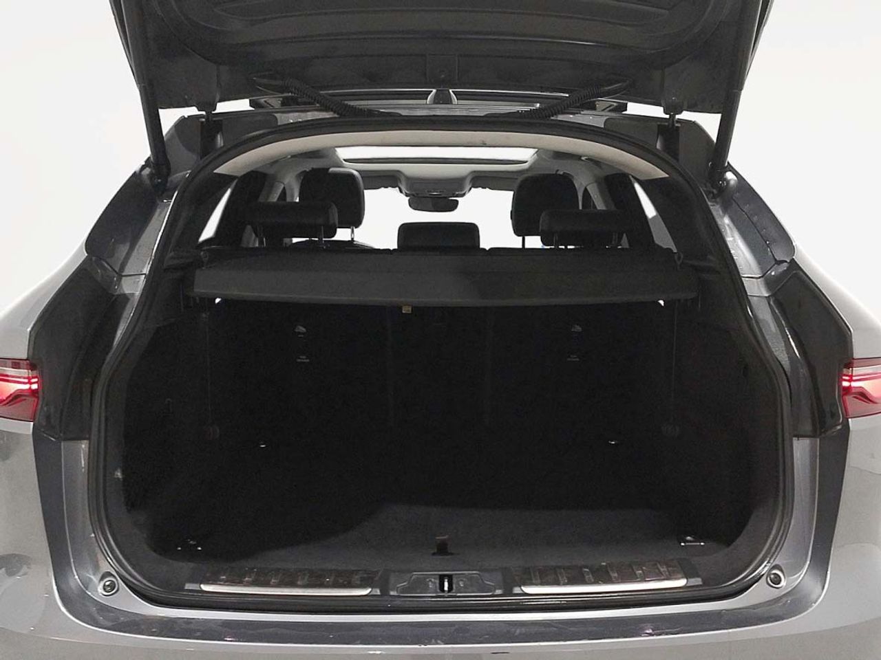 Jaguar F-Pace SE - foto 13