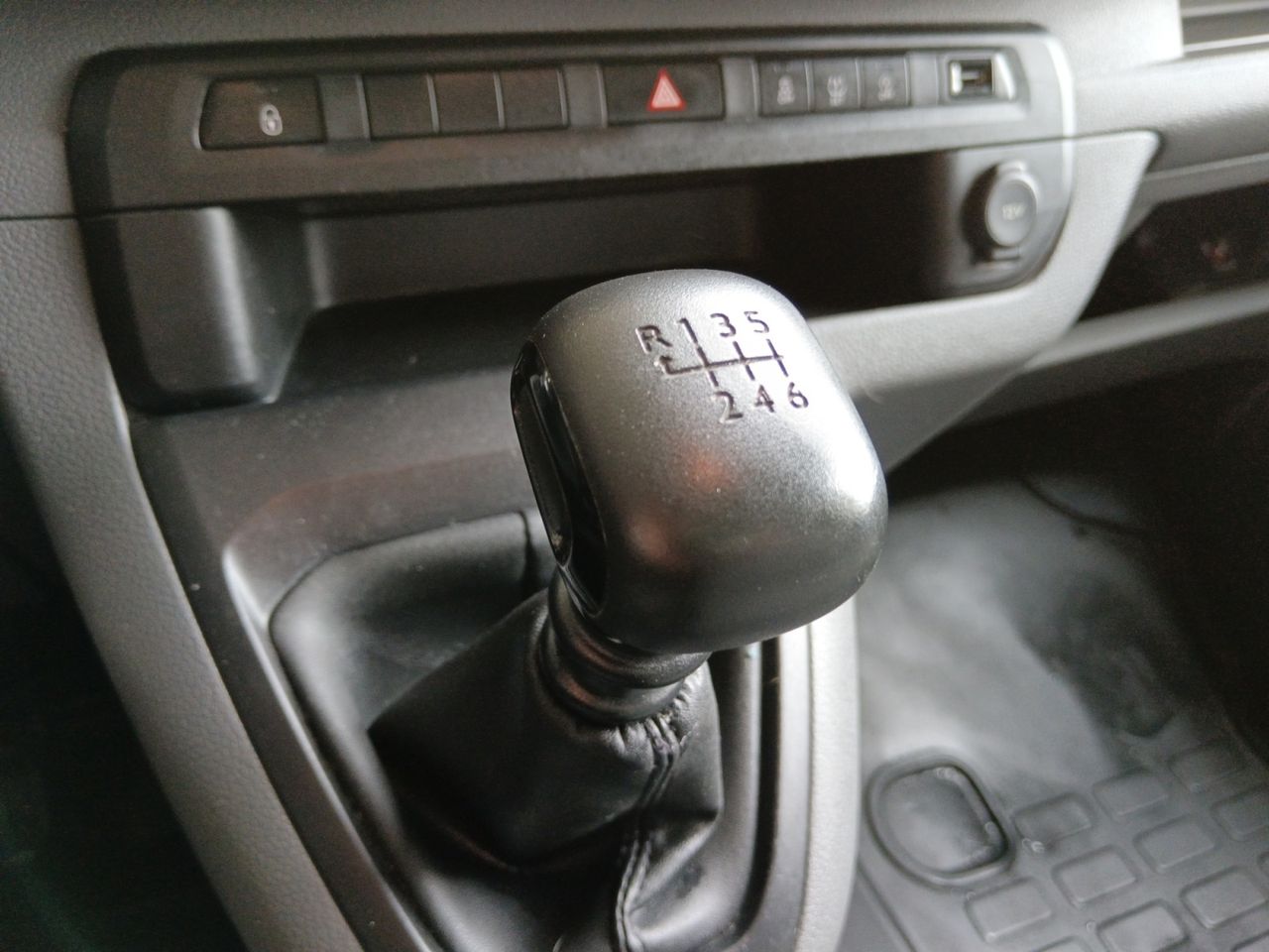 Citroën Jumpy Combi BlueHDi 115 Talla XS Confort 85 kW (115  - foto 14