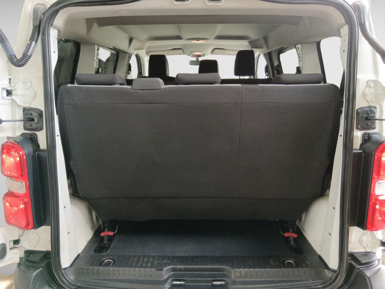 Citroën Jumpy Combi BlueHDi 115 Talla XS Confort 85 kW (115  - foto 13