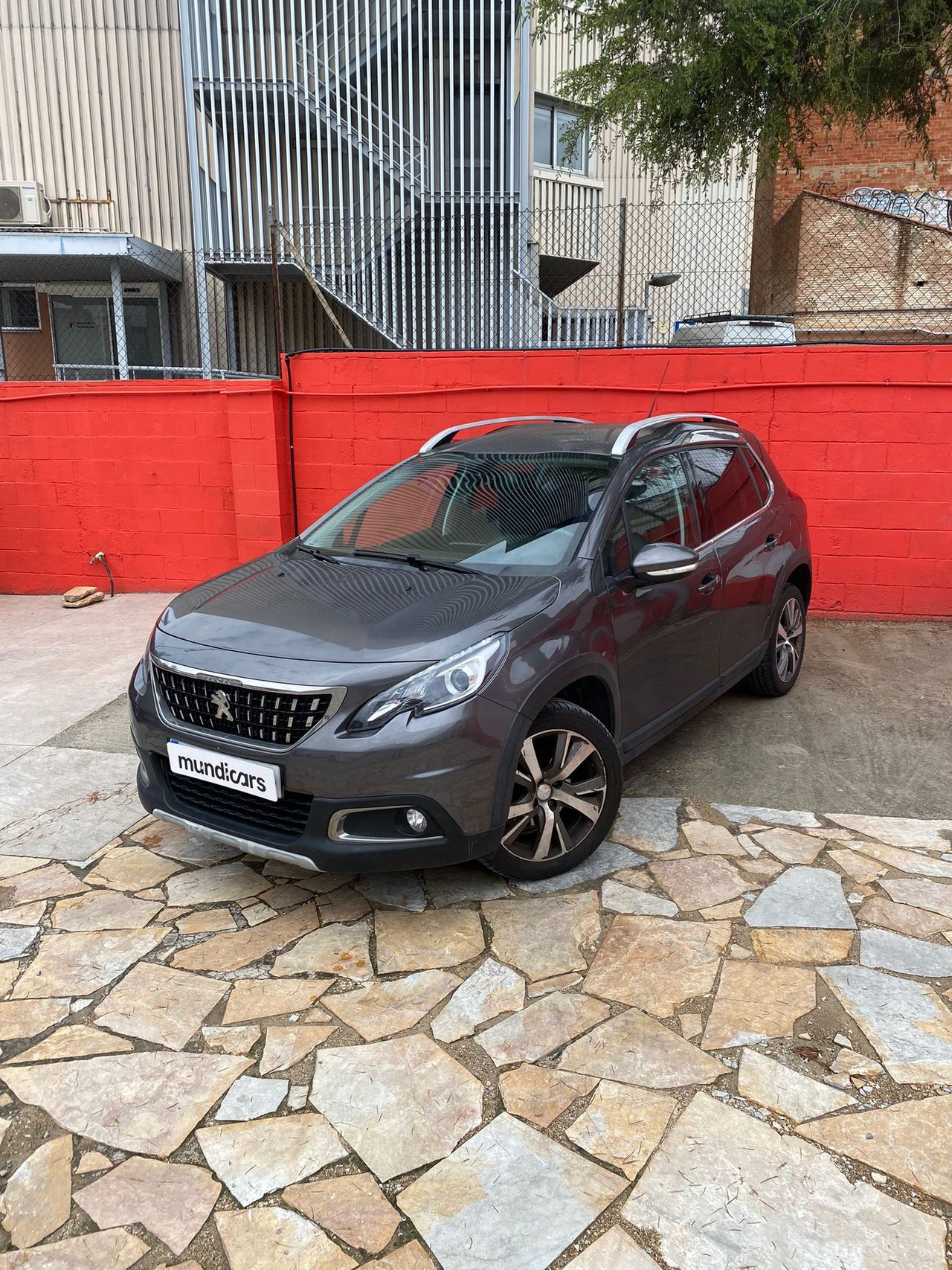 Peugeot 2008 Allure 1.2 PureTech 81KW (110CV) Auto - Foto 6