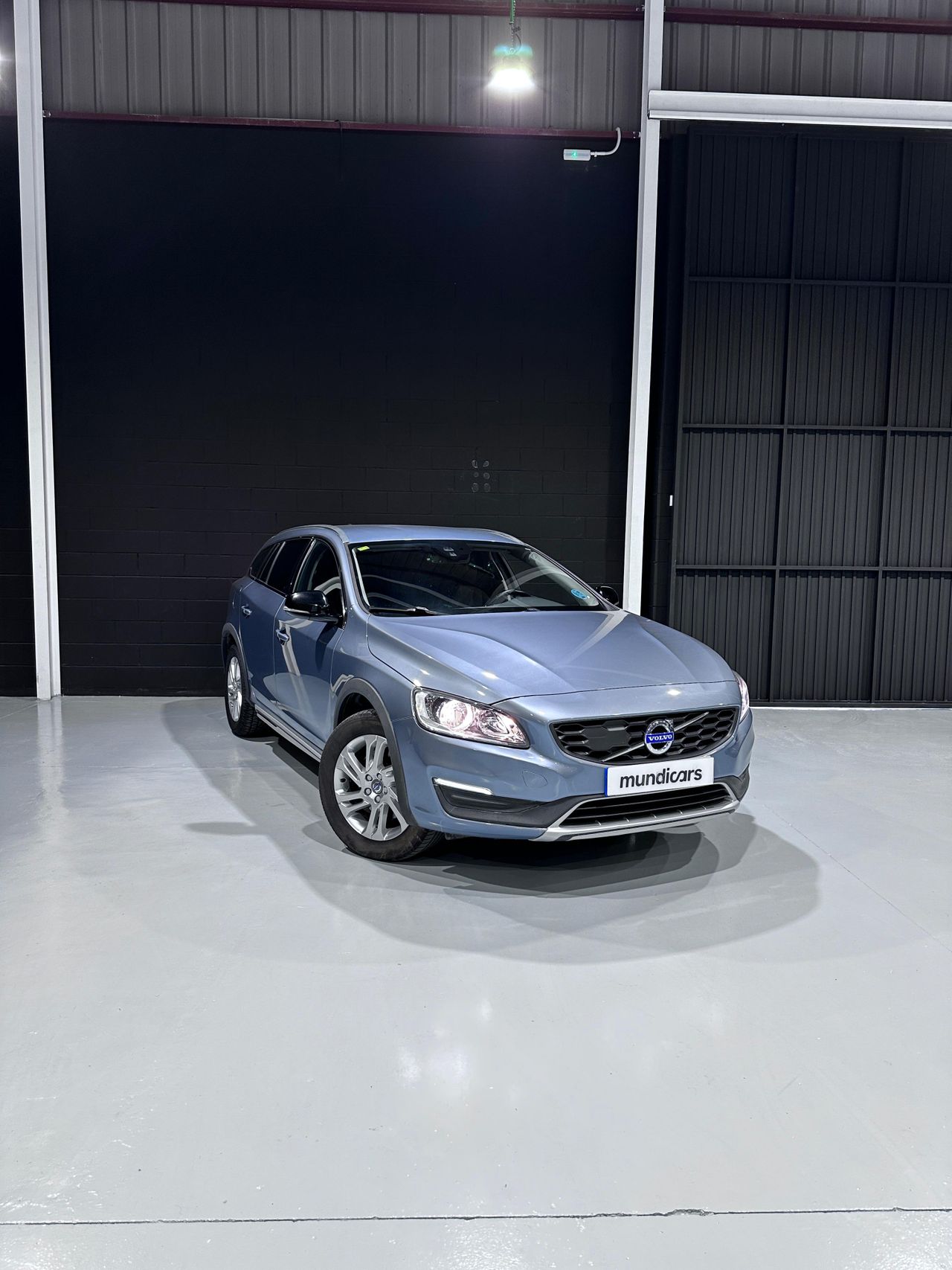 Volvo V60 2.0 D3 Plus - Foto 3