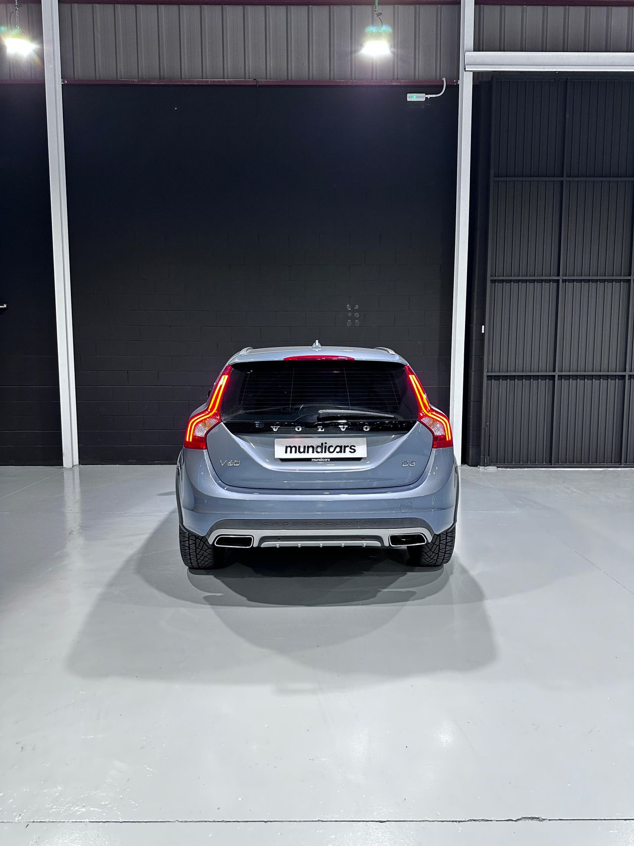 Volvo V60 2.0 D3 Plus - Foto 9