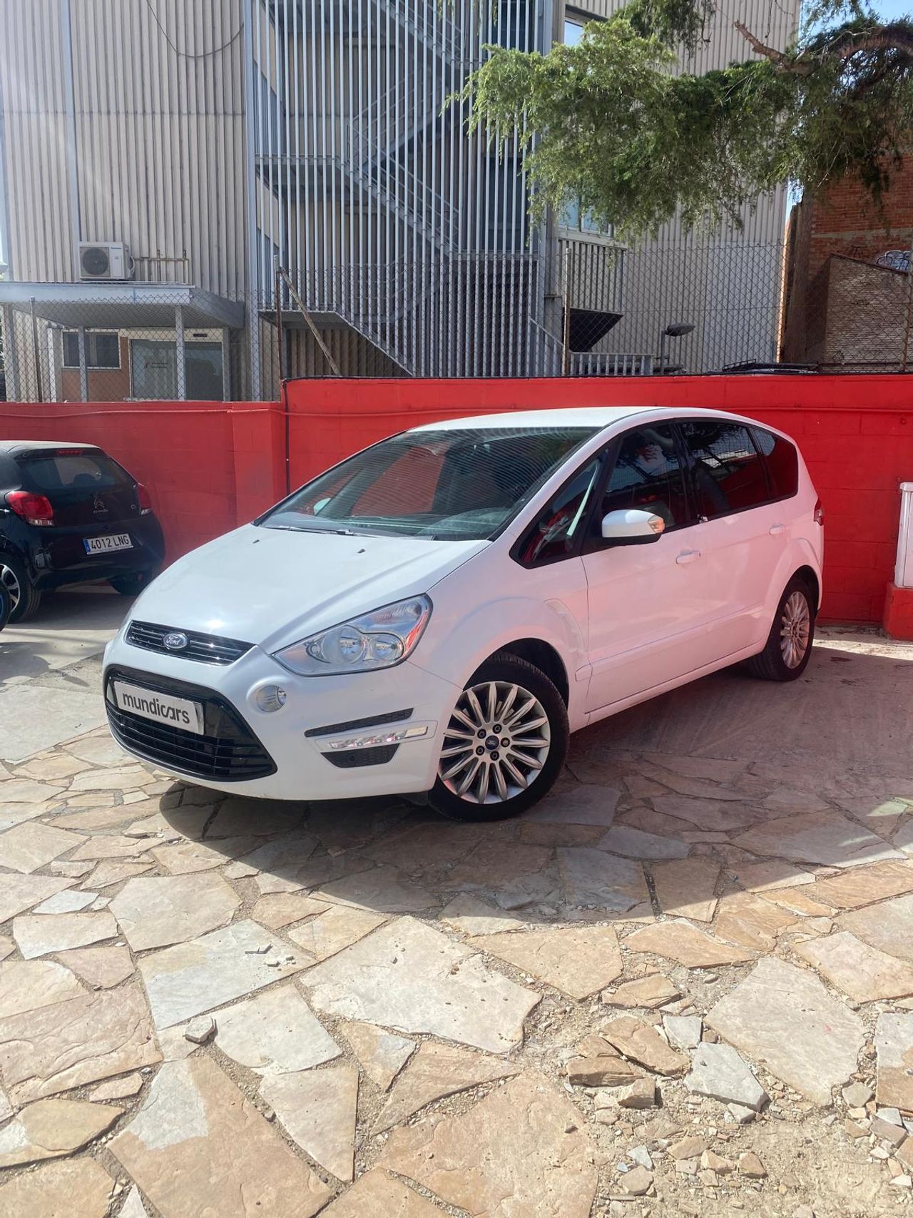 Ford S Max 2.0 TDCi 140cv Trend Powershift - Foto 6