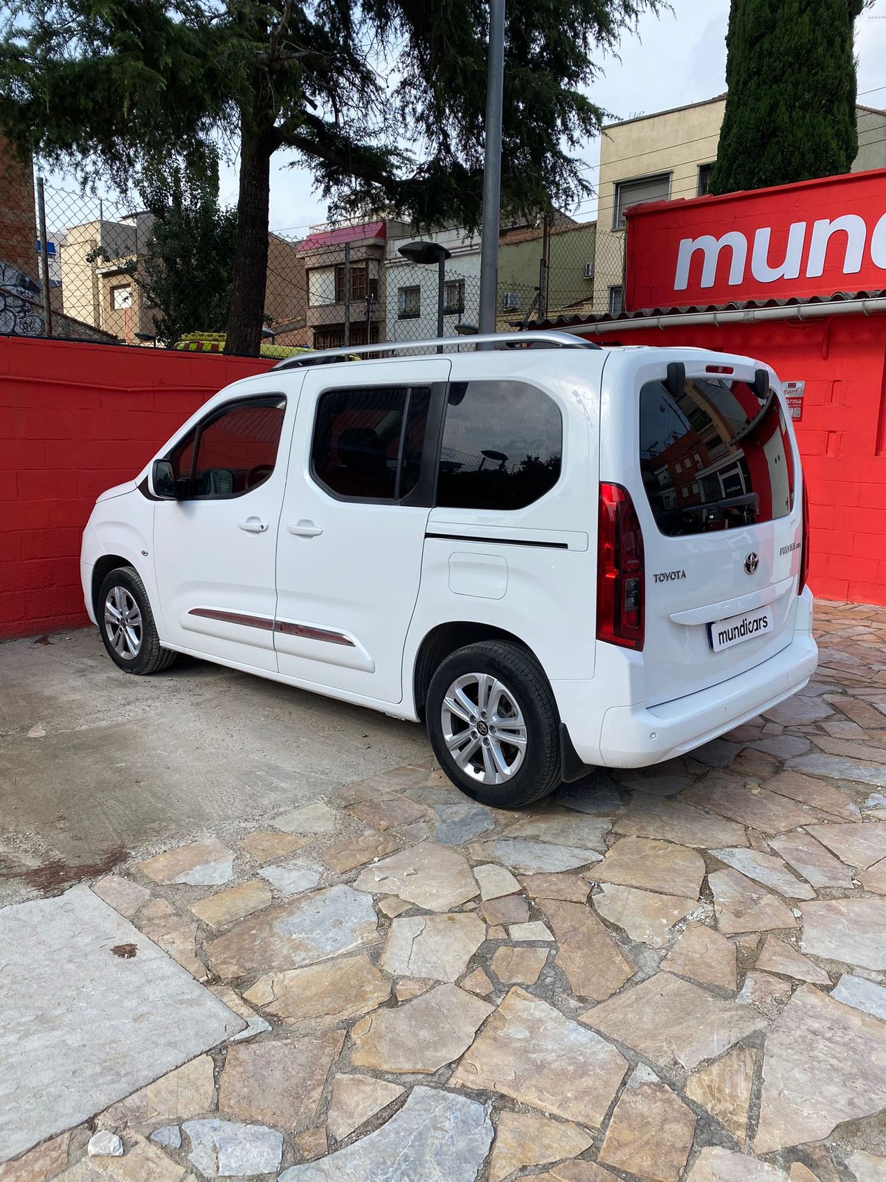 Toyota Proace City Verso 1.2 81kW (110CV) Family Active L1 - Foto 9