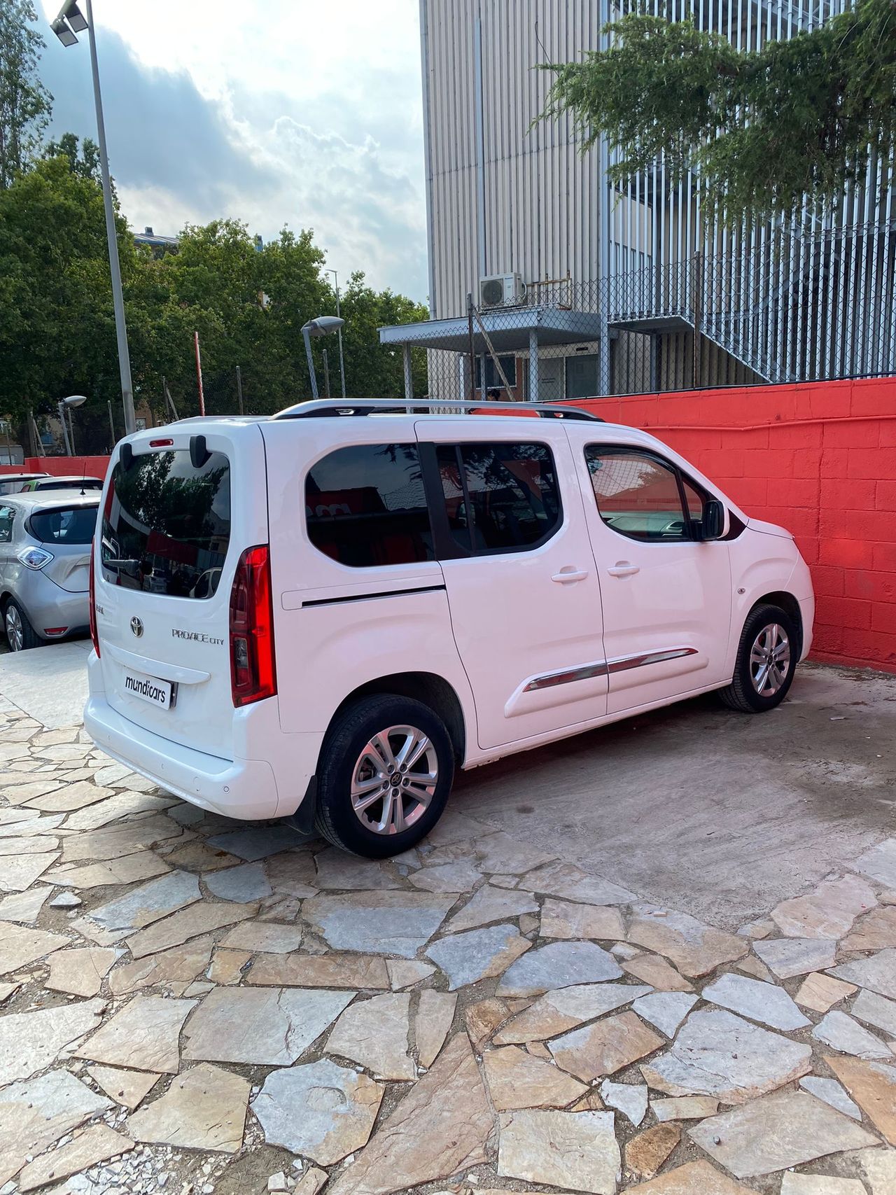 Toyota Proace City Verso 1.2 81kW (110CV) Family Active L1 - Foto 12