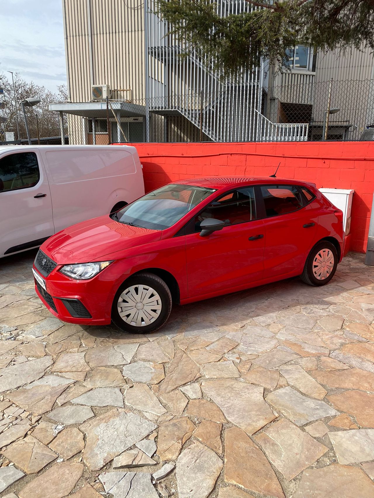 Seat Ibiza 1.0 MPI 59kW (80CV) Reference - Foto 3