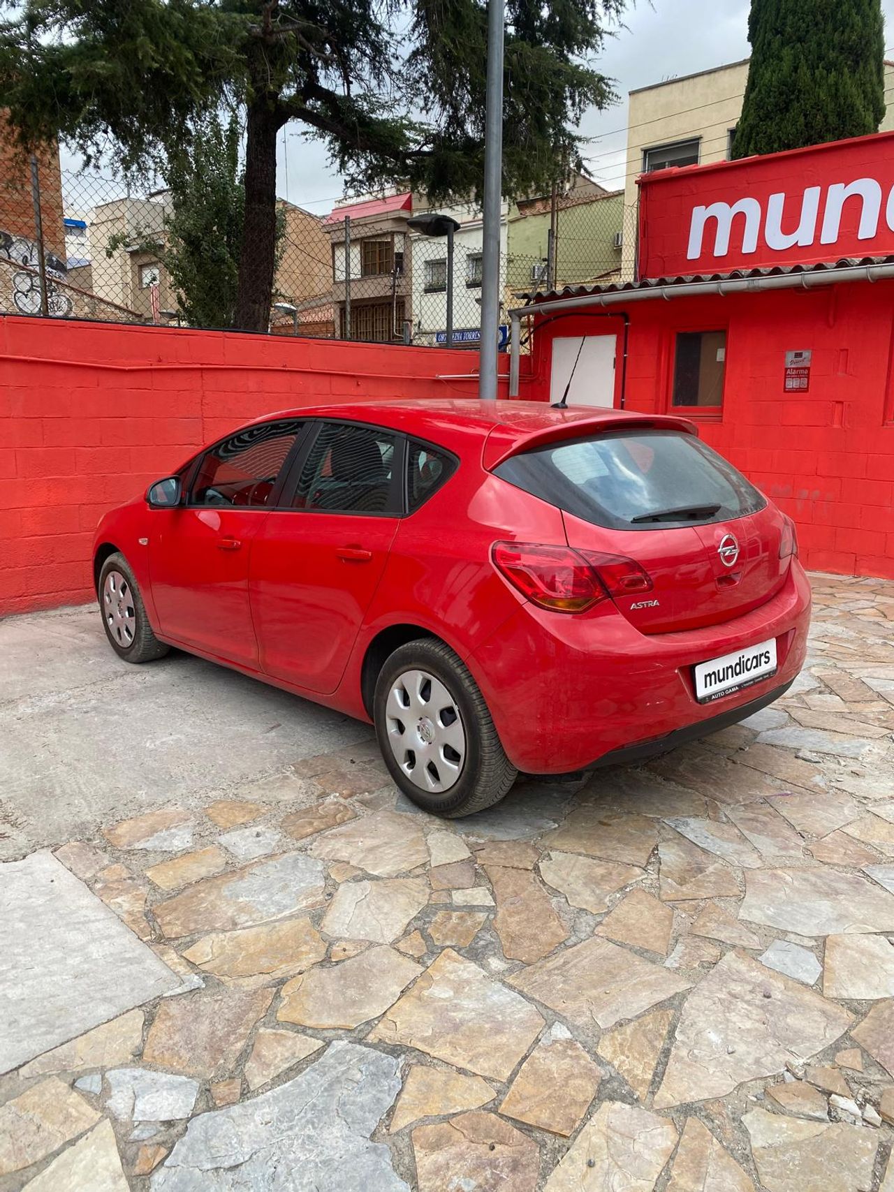 Opel Astra 1.4 Essentia - Foto 10