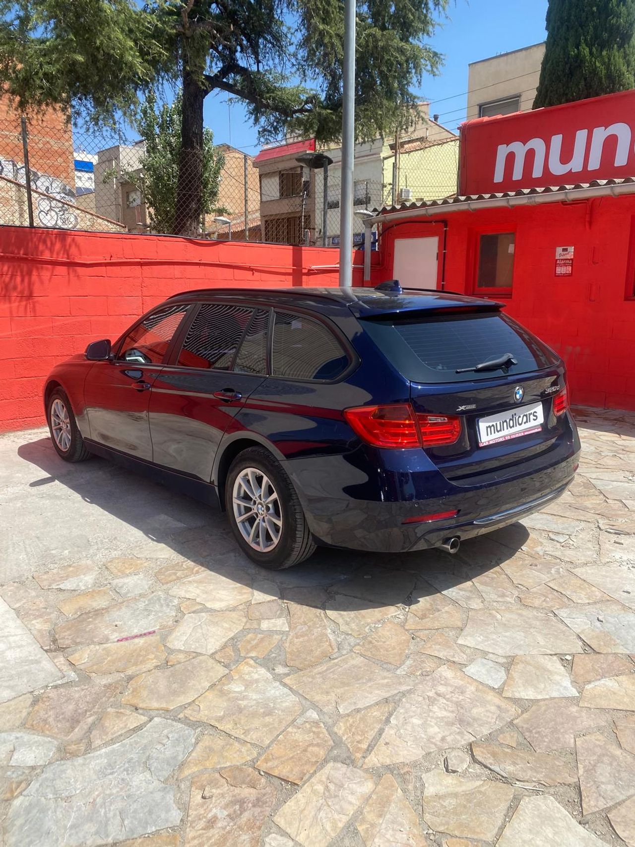 BMW Serie 3 320d xDrive Touring - Foto 9