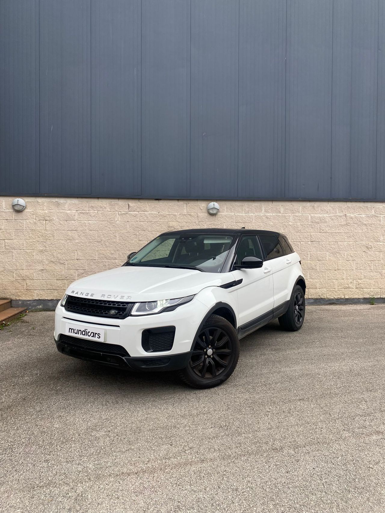 Land-Rover Range Rover Evoque 2.0L TD4 Diesel 110kW 4x4 SE Dynamic - Foto 7