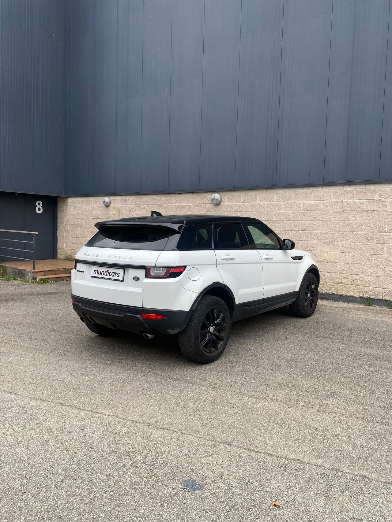 Land-Rover Range Rover Evoque 2.0L TD4 Diesel 110kW 4x4 SE Dynamic - Foto 9