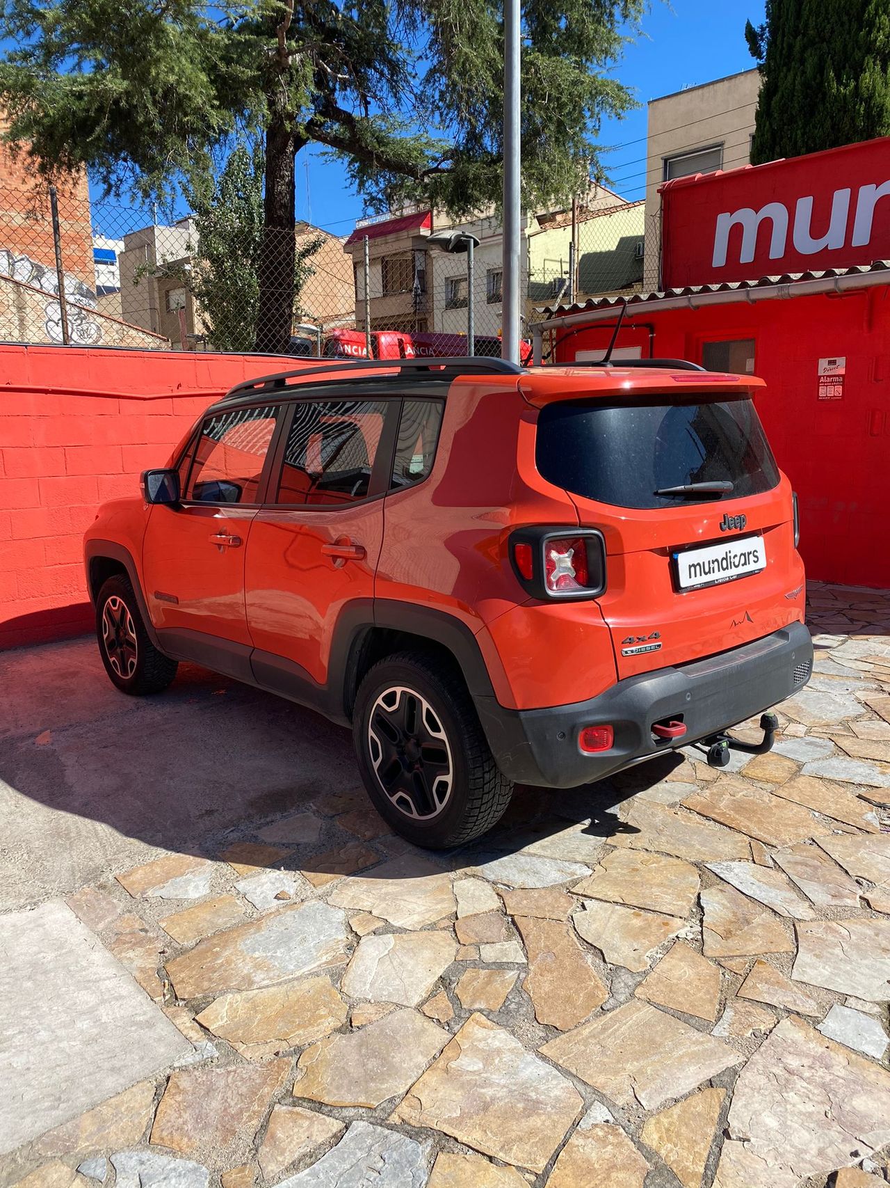 Jeep Renegade 2.0 Mjet Trailhawk 4x4 170CV Auto AD Low - Foto 9