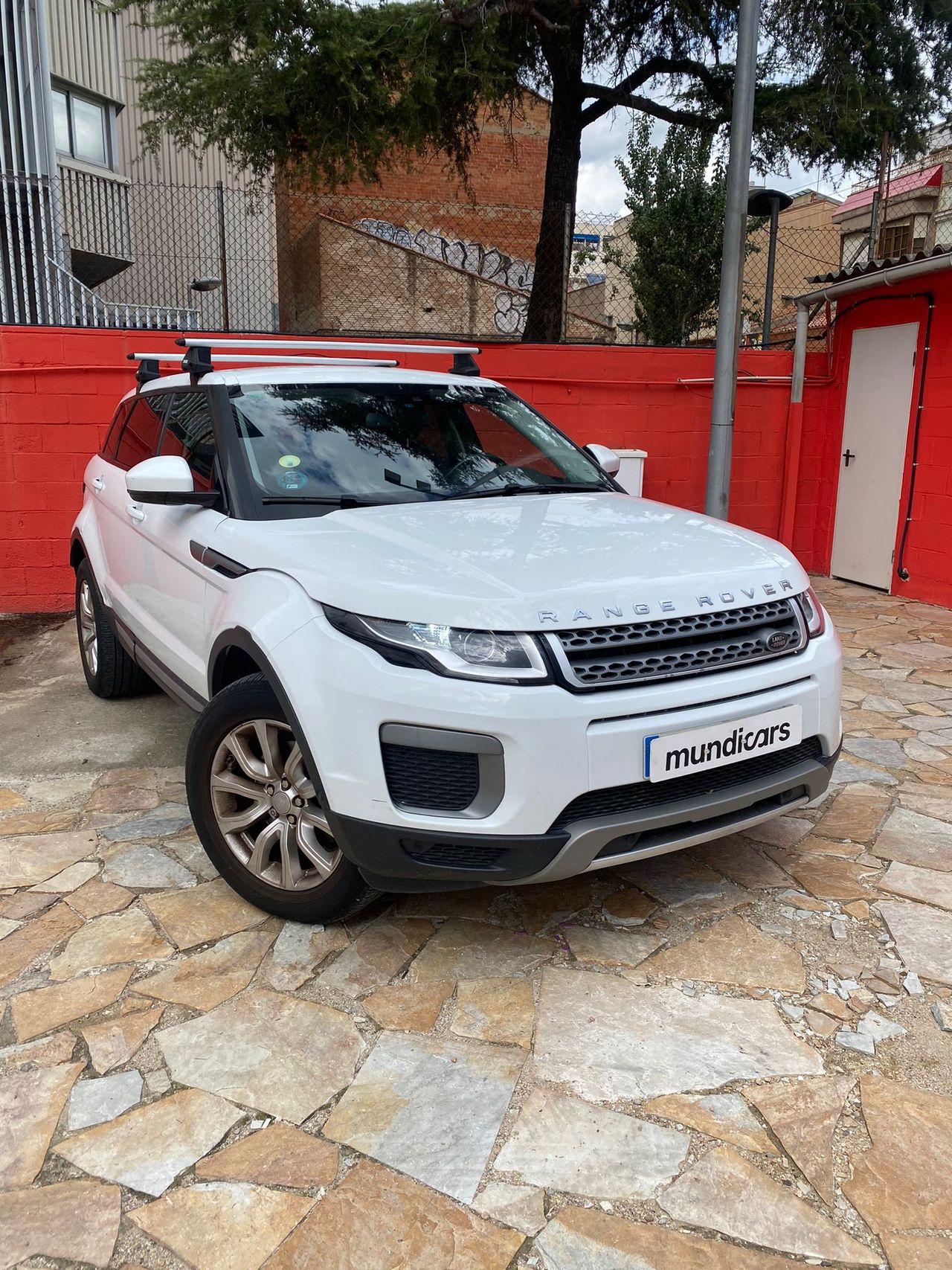 Land-Rover Range Rover Evoque 2.0L TD4 150CV 4x4 HSE Auto - Foto 3