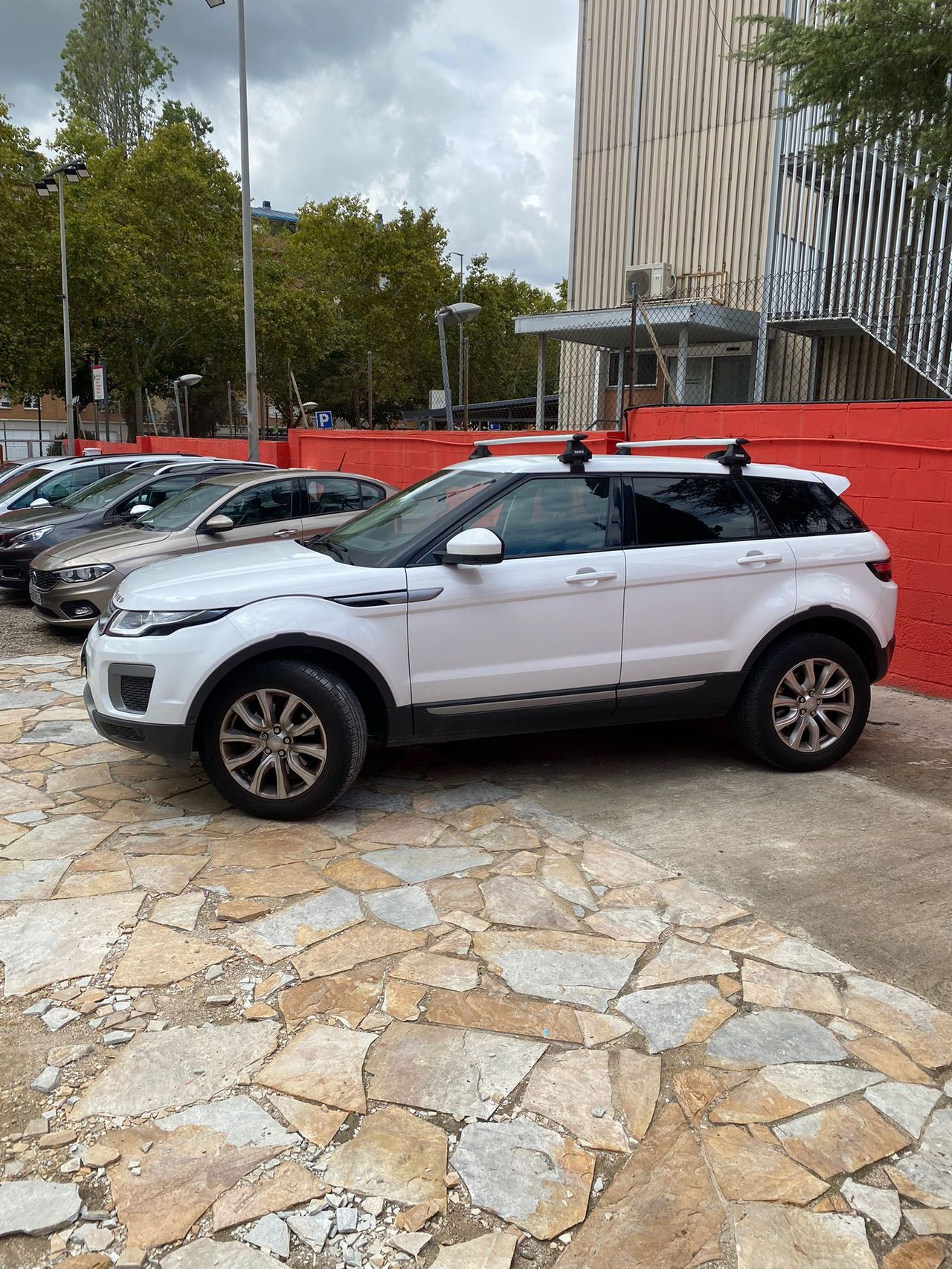 Land-Rover Range Rover Evoque 2.0L TD4 150CV 4x4 HSE Auto - Foto 9