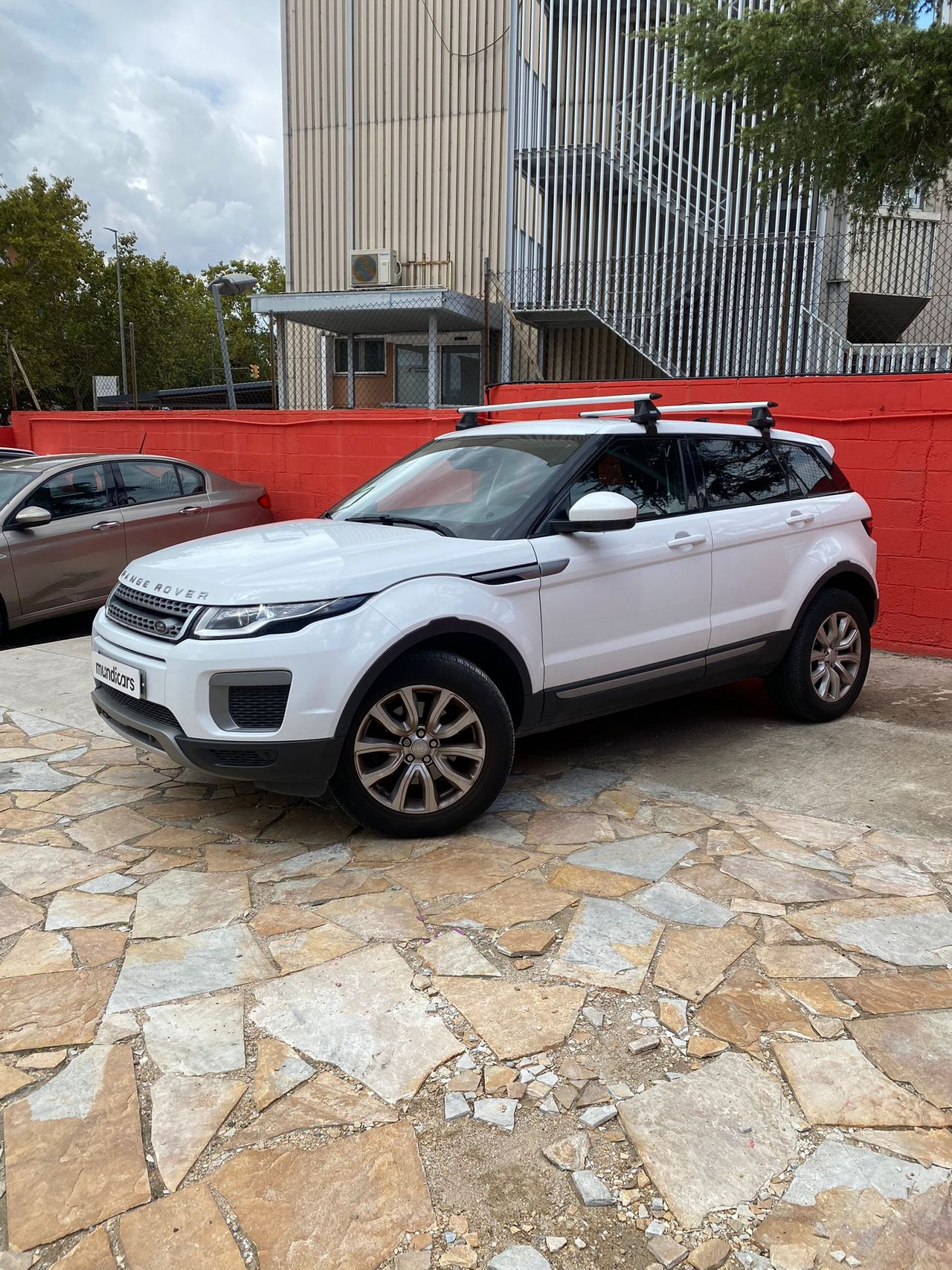 Land-Rover Range Rover Evoque 2.0L TD4 150CV 4x4 HSE Auto - Foto 11