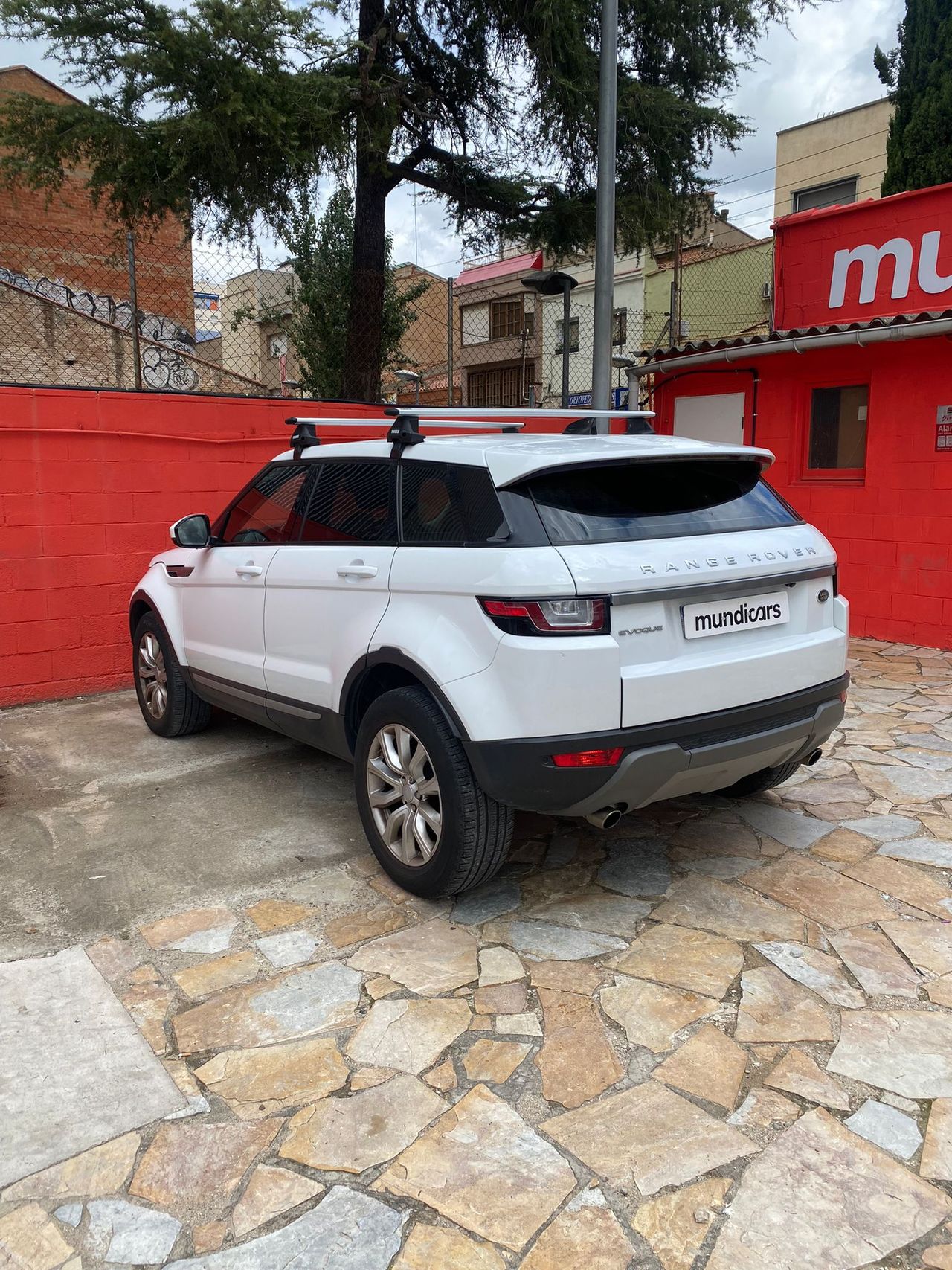 Land-Rover Range Rover Evoque 2.0L TD4 150CV 4x4 HSE Auto - Foto 10