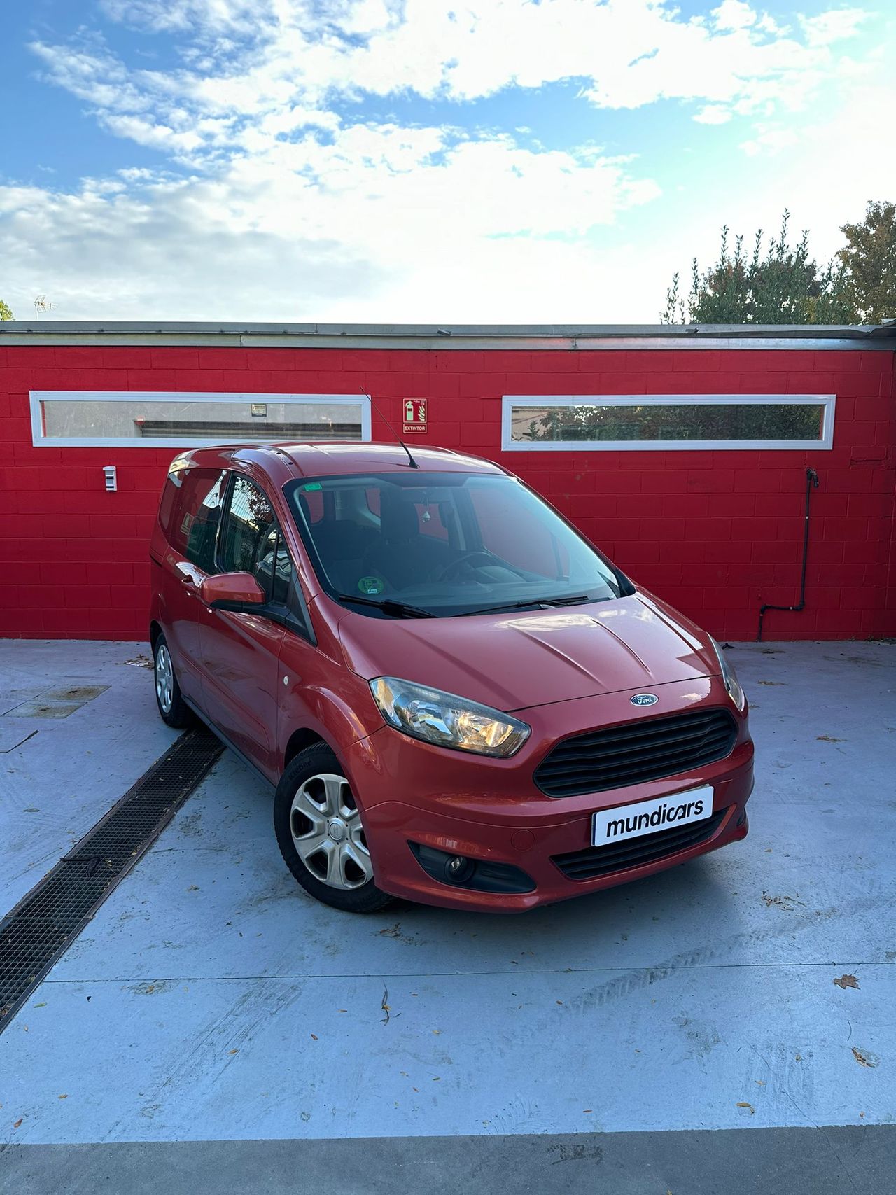 Ford Tourneo Courier 1.5 TDCi 70kW (95CV) Trend - Foto 7