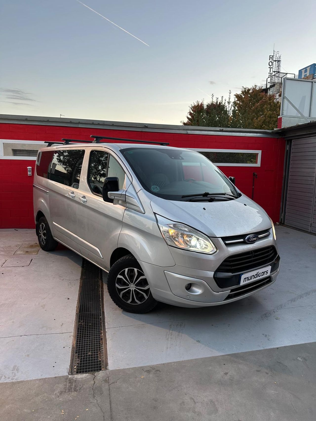 Ford Transit Custom 2.0 TDCI 96kW (130CV) L2 Trend - Foto 4