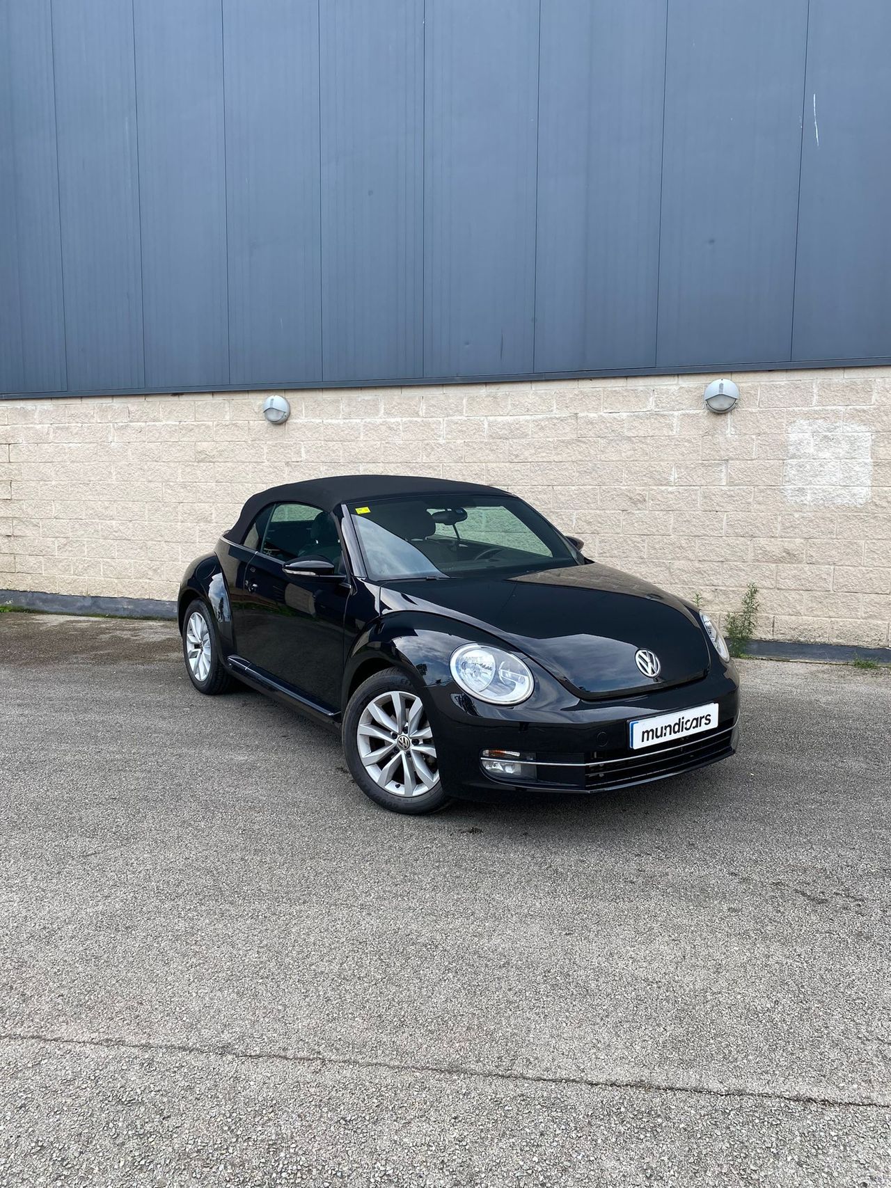 Volkswagen Beetle Cabrio Design 2.0 TDI 110CV BMT - Foto 4