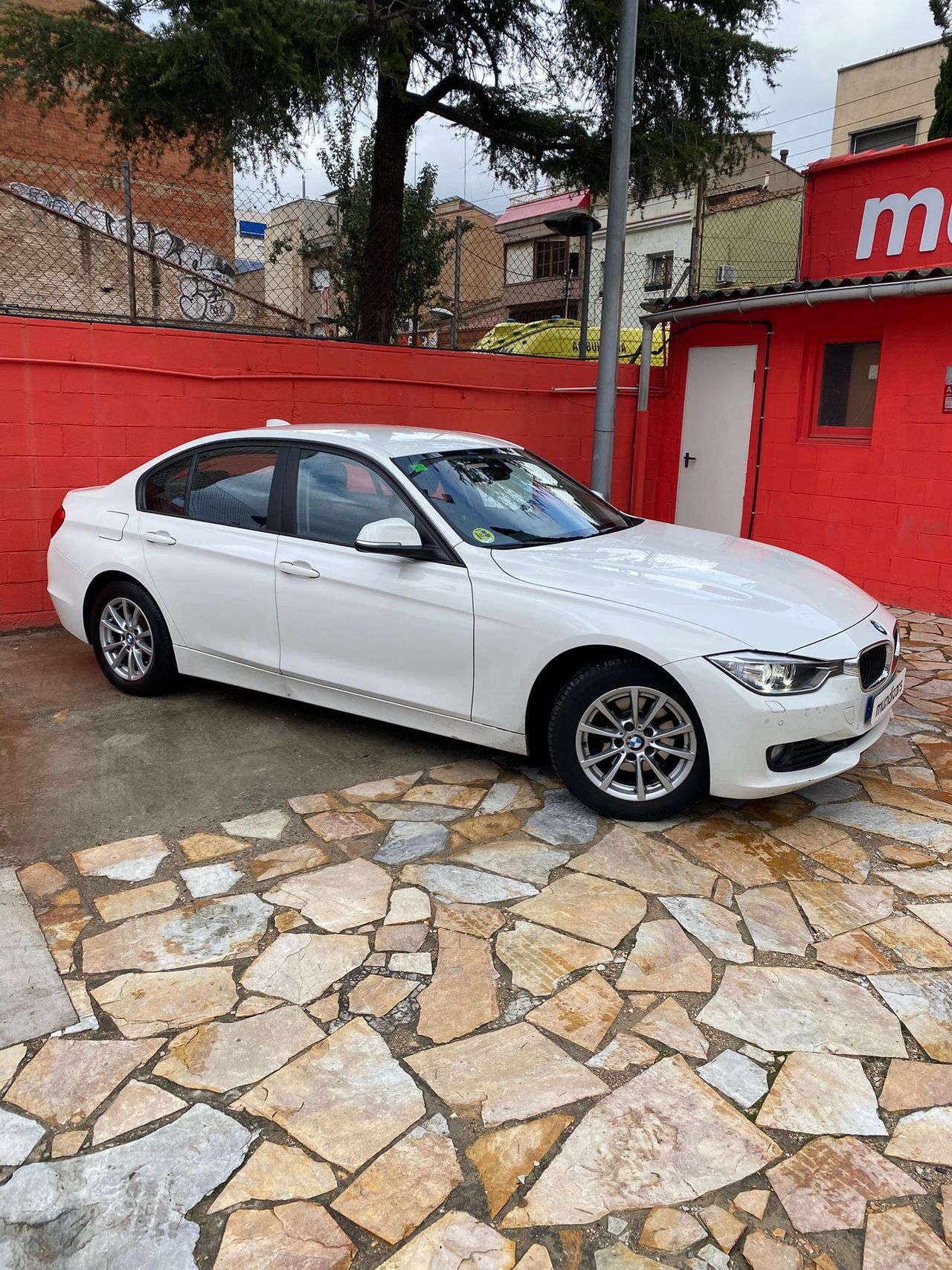 BMW Serie 3 318d - Foto 3