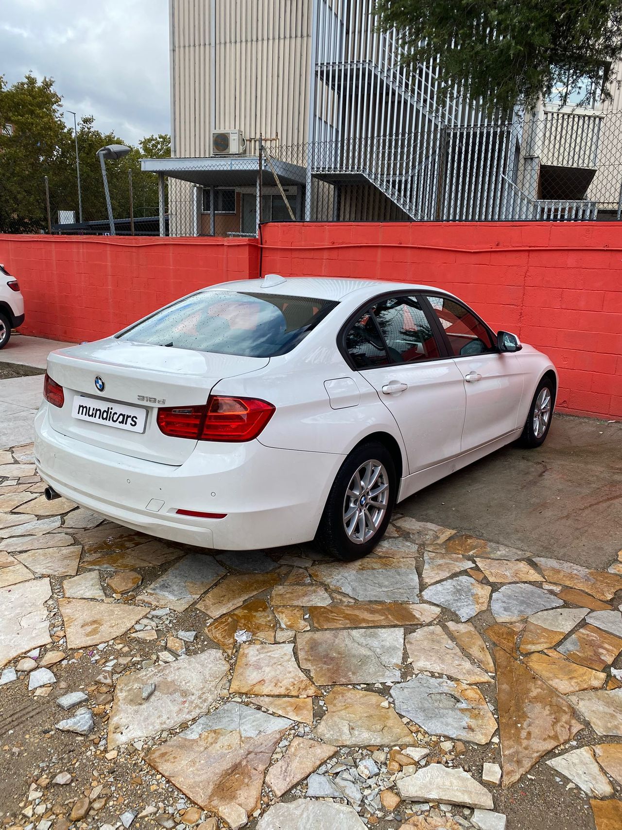 BMW Serie 3 318d - Foto 12