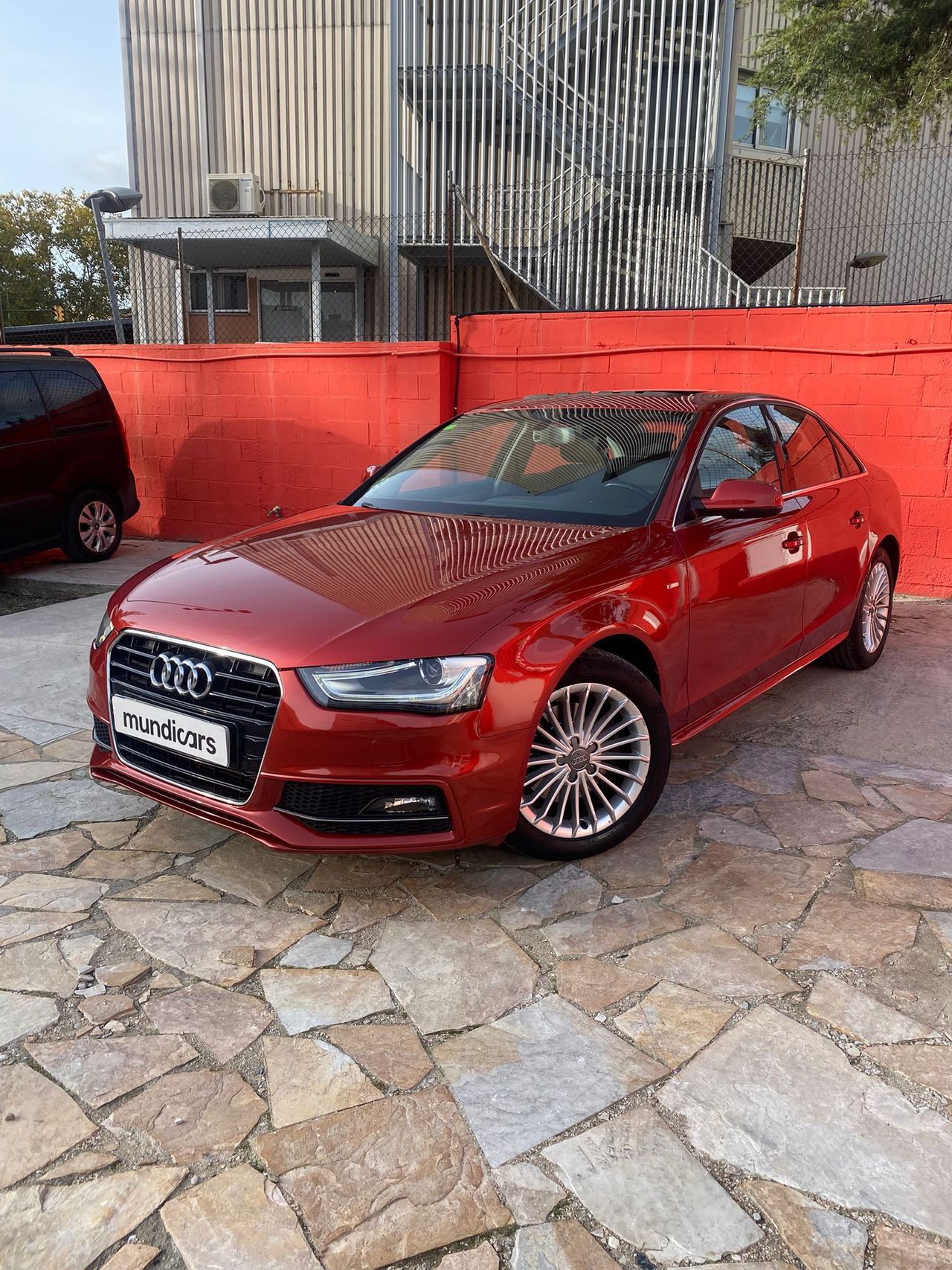 Audi A4 2.0 TDI 150cv S line edition - Foto 5