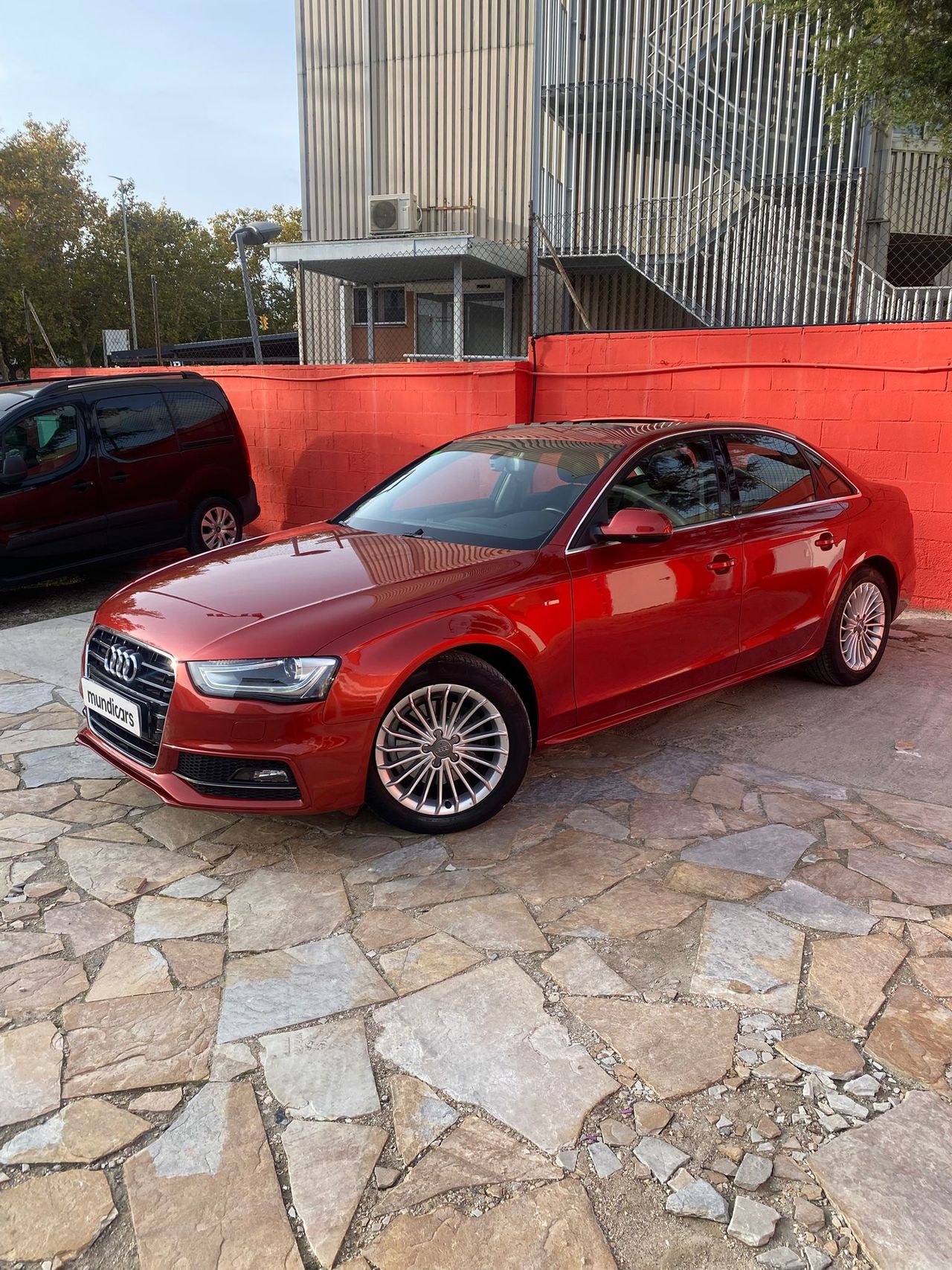 Audi A4 2.0 TDI 150cv S line edition - Foto 6