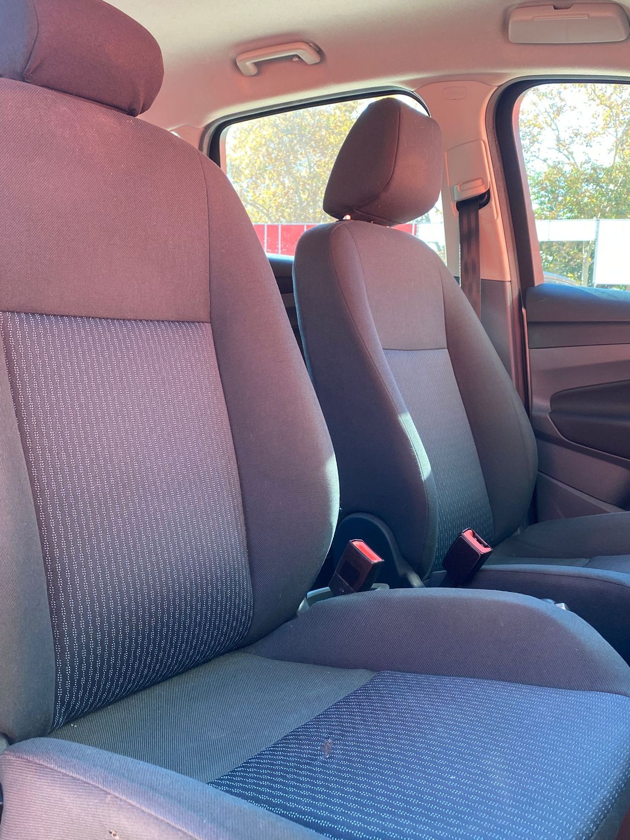 Ford C Max 1.6 TDCi 95 Trend - Foto 14